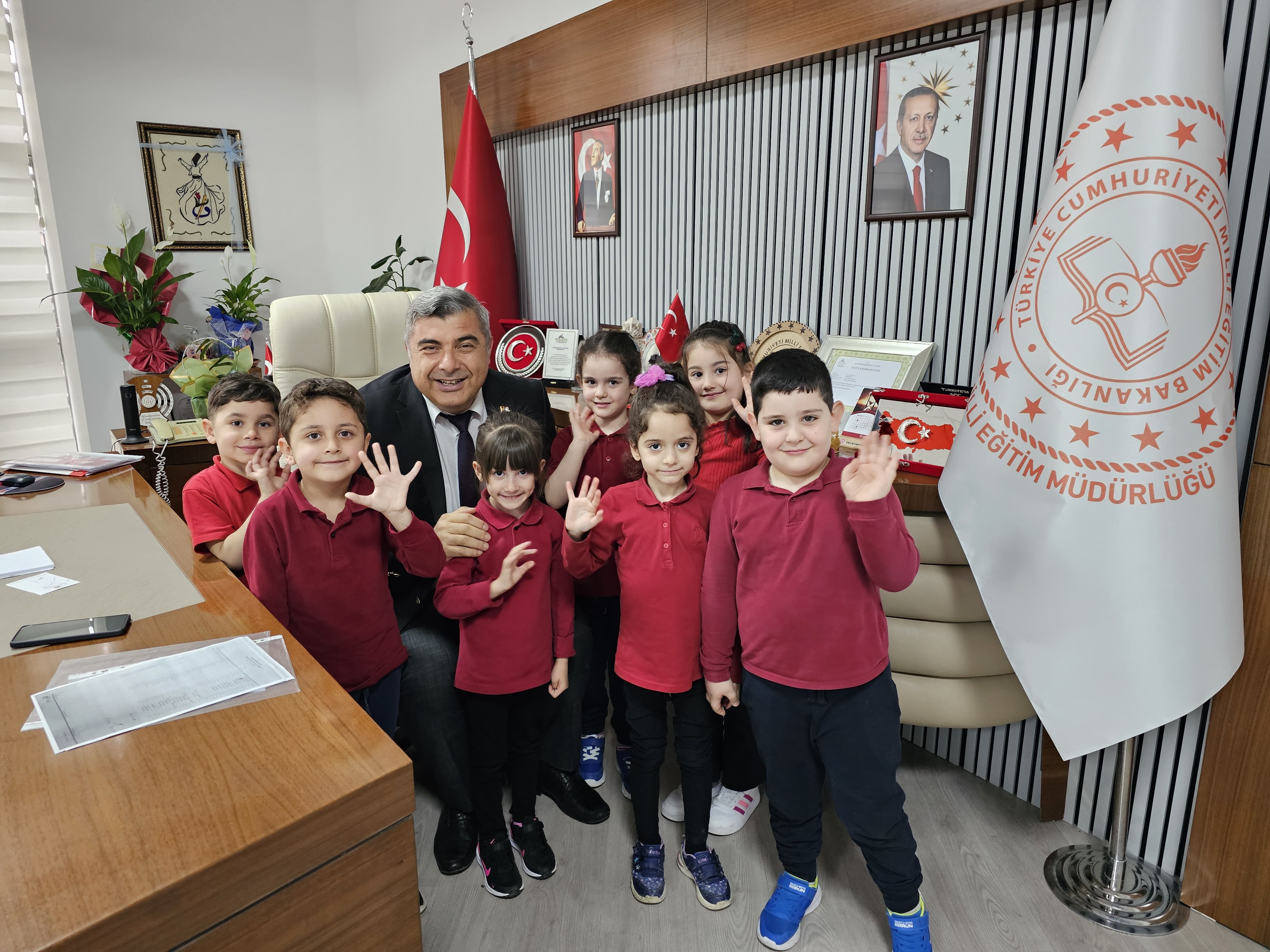 Afyonkarahi̇sar'da Öğrenci̇ler Gelenekten Geleceğe Keçe Dokudu1