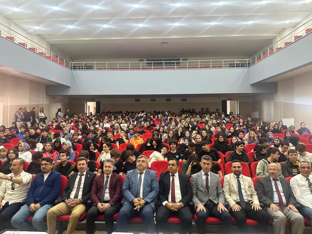 Afyonkarahi̇sar’i Keşfet Bi̇lgi̇ Ve Kültür Yarişmasi Fi̇nali̇ Gerçekleşti̇