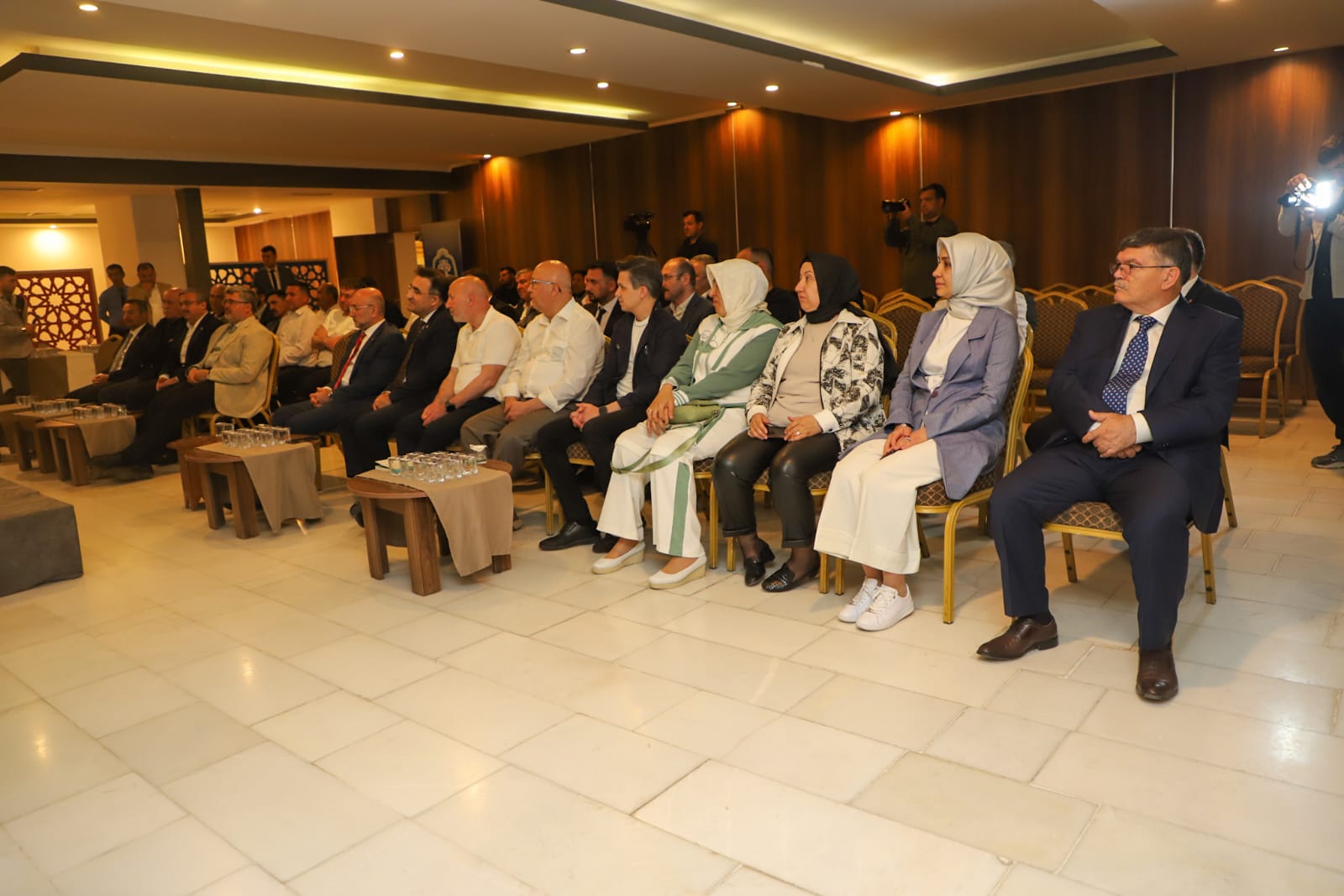 Ak Parti̇ Beledi̇ye Başkanlari, Gökçek’le Neden Buluştu