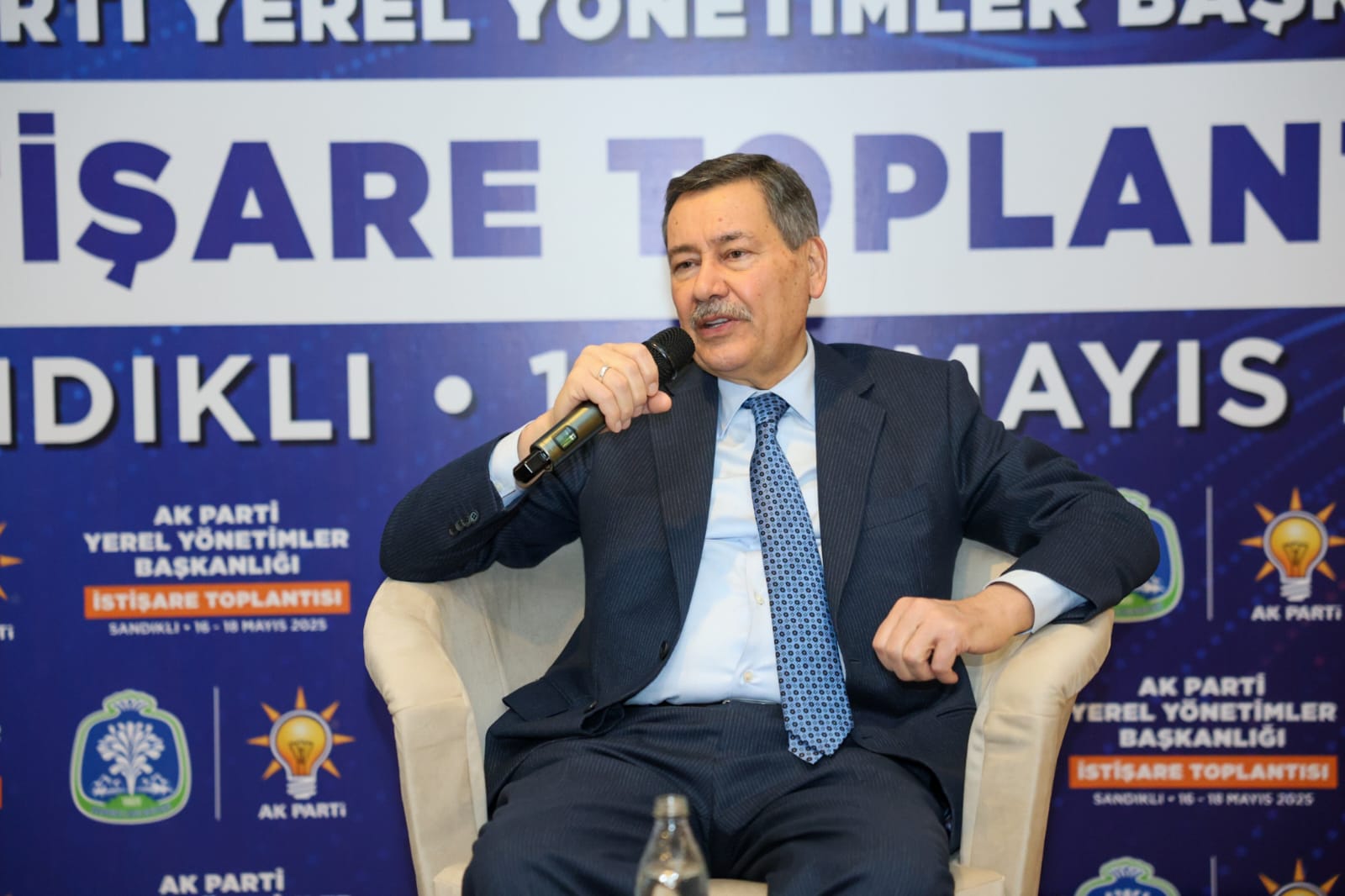 Ak Parti̇ Beledi̇ye Başkanlari, Gökçek’le Neden Buluştu1