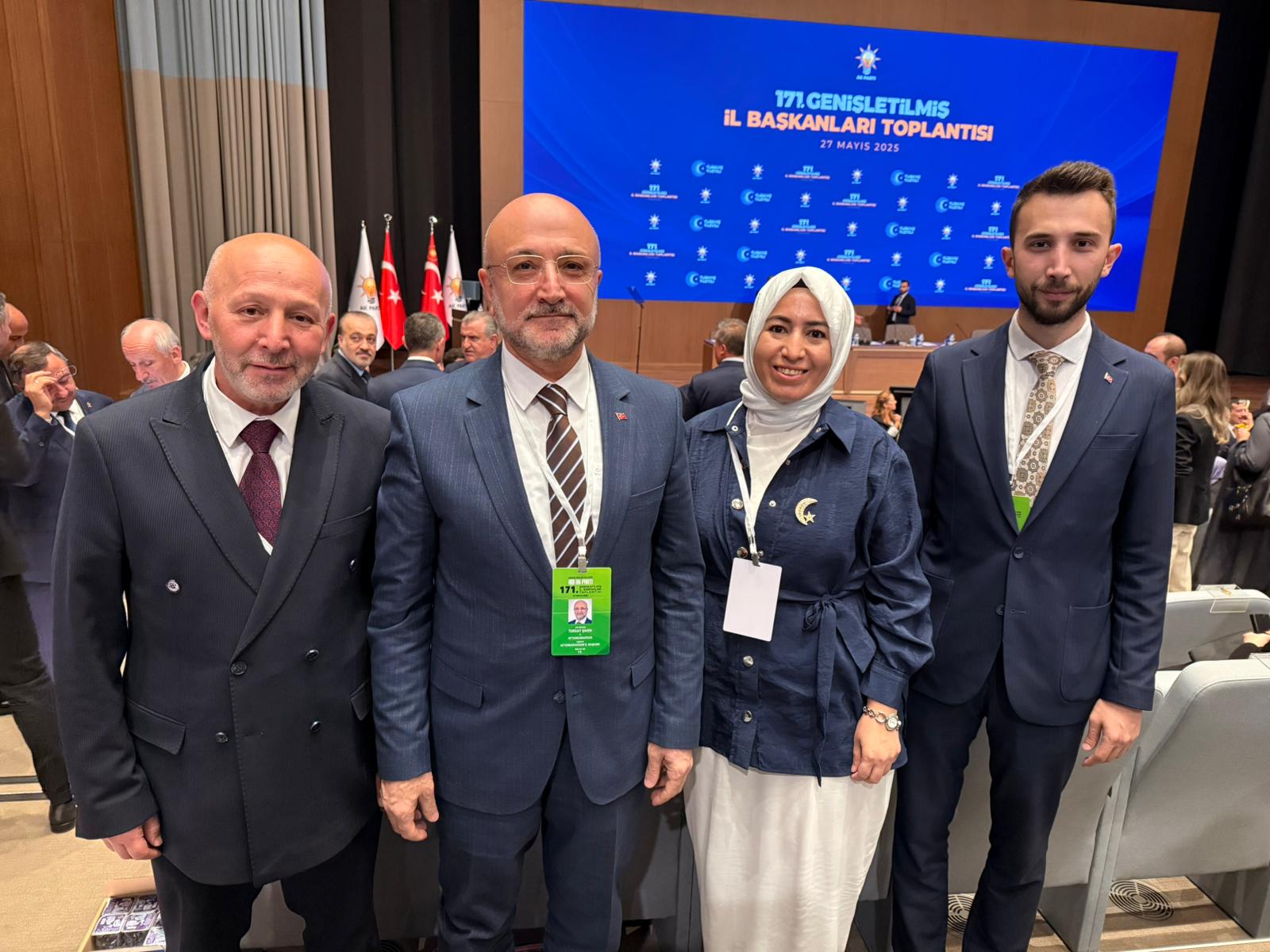 Ak Parti̇ Heyeti̇ 171. İl Başkanlari Toplantisi’nda Ne Mesaj Verdi̇
