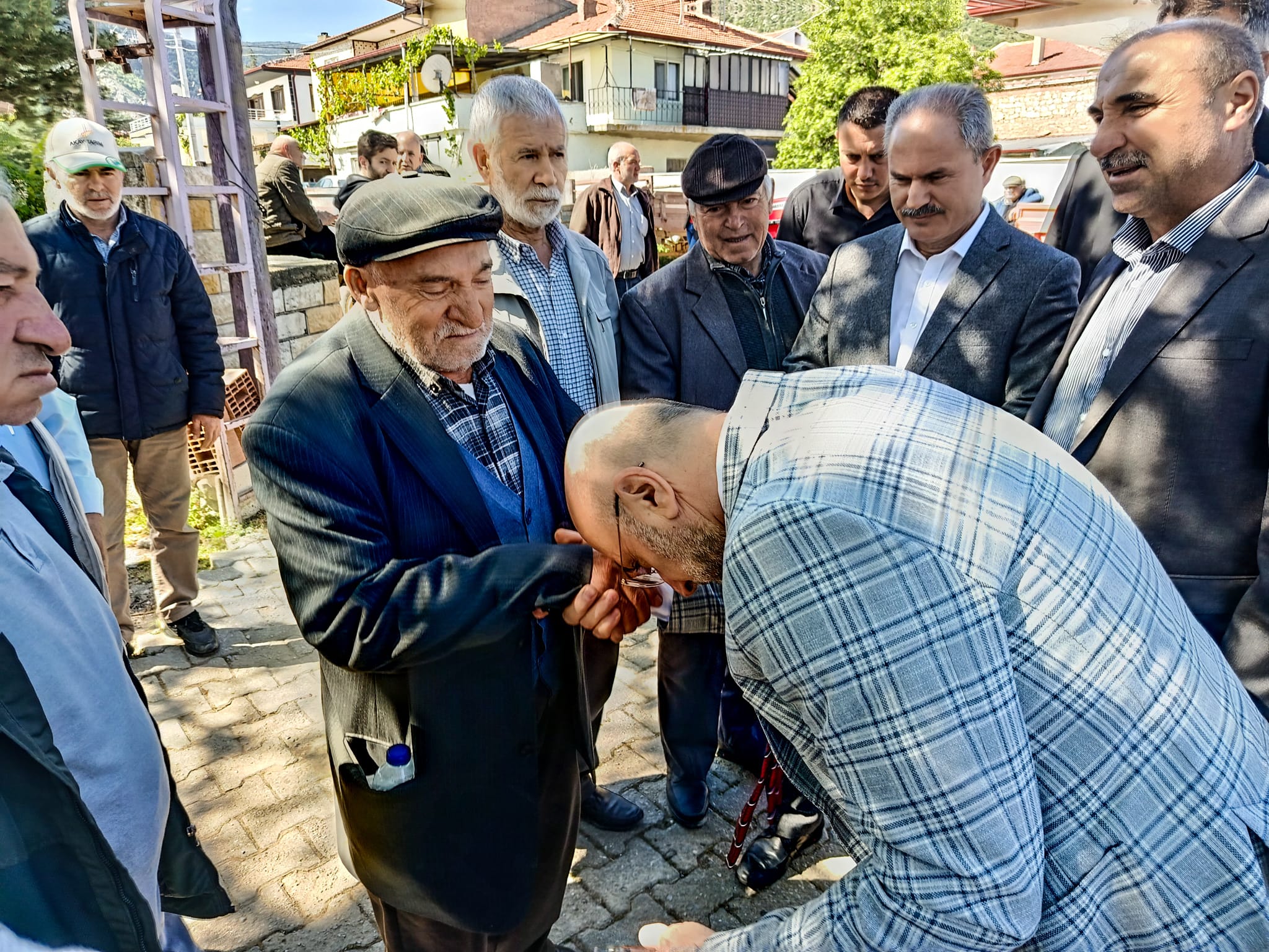 Ak Parti̇ Heyeti̇ Ki̇mi̇n (2)