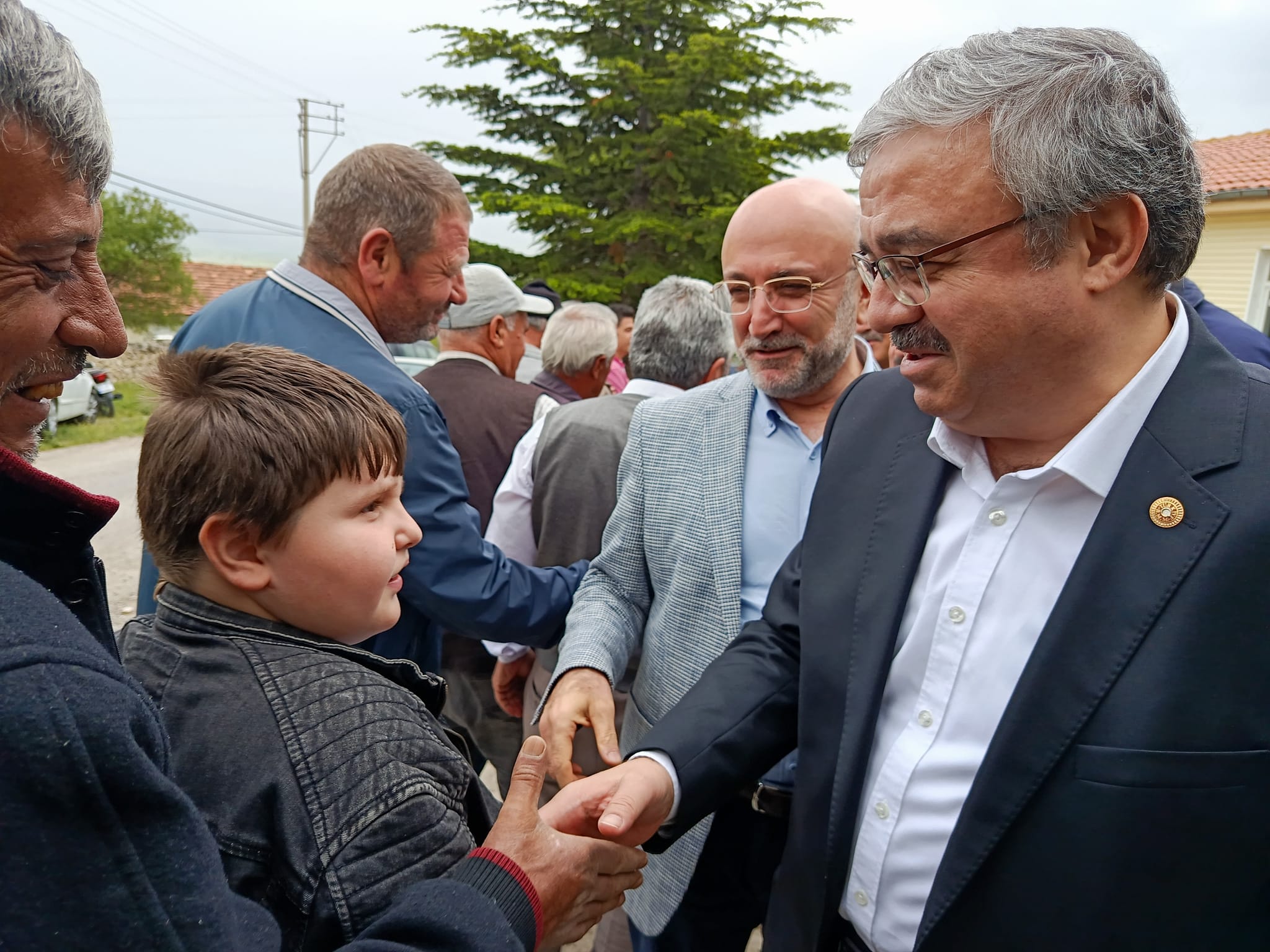 Ak Parti̇ Heyeti̇, Köylerdeki̇ Hidirellez Şenli̇kleri̇ne Katildi1