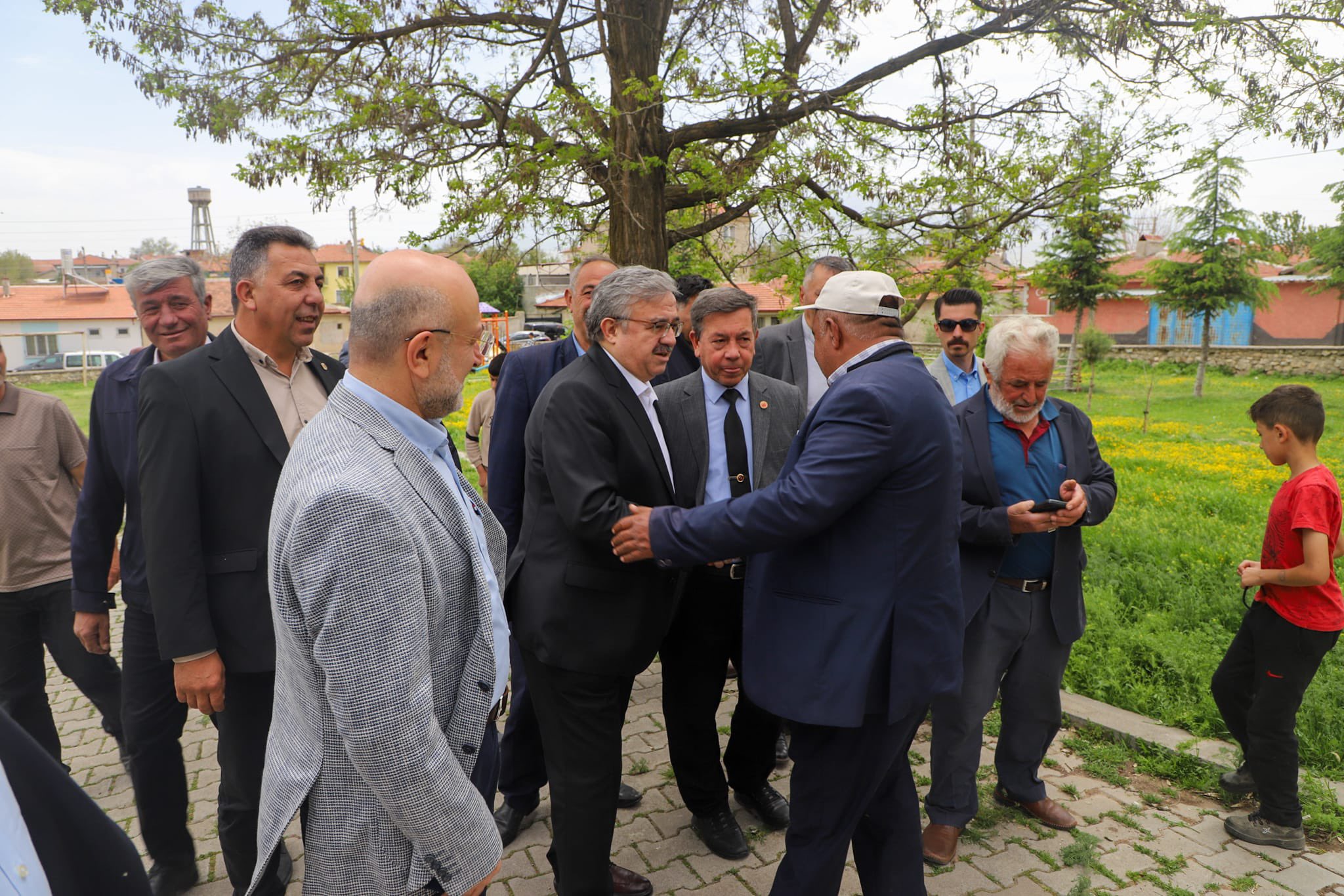 Ak Parti̇ Heyeti̇, Maltepe Köyü’nde Hidirellez Coşkusunu Paylaşti2
