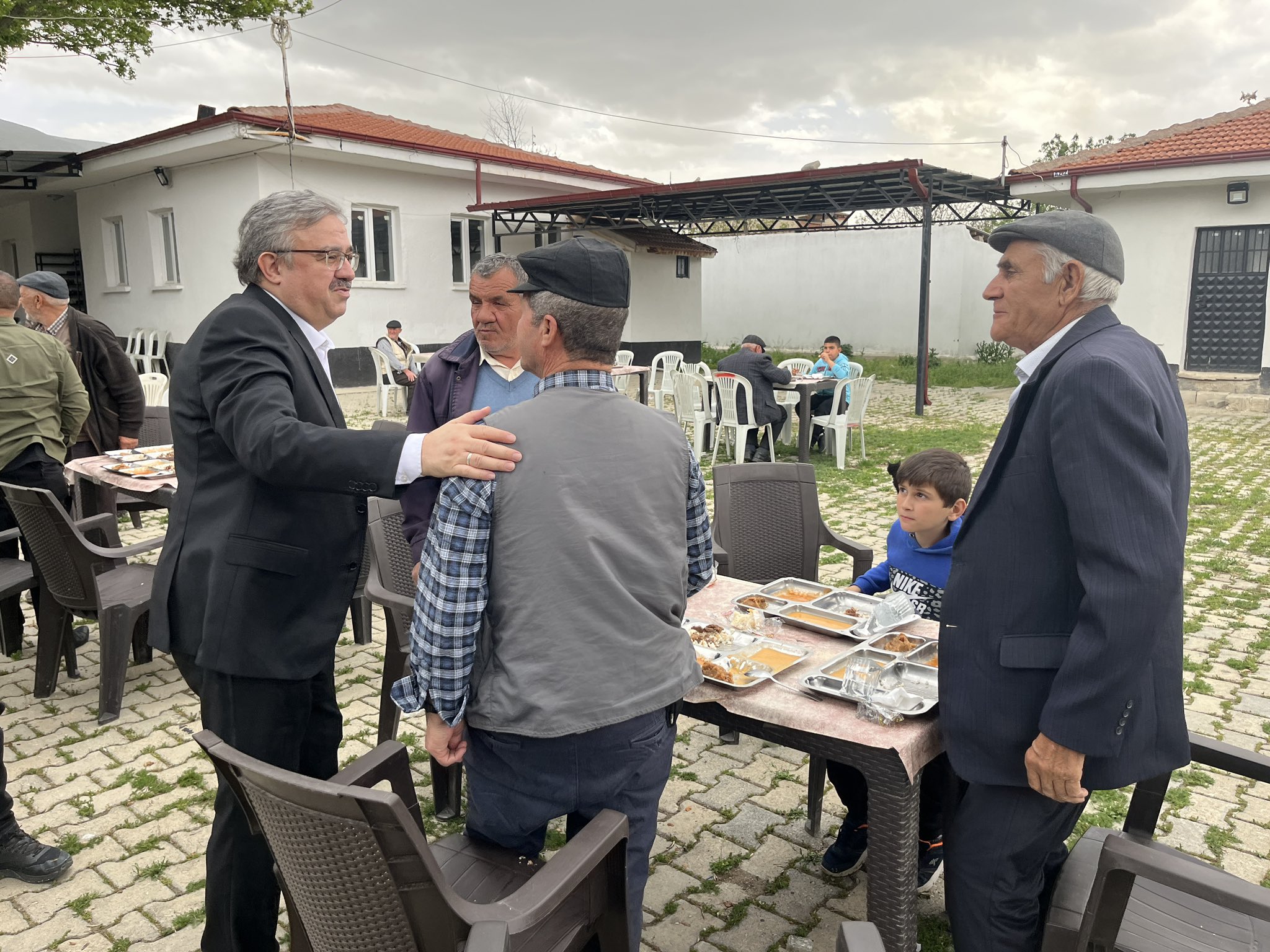 Ak Parti̇ Heyeti̇, Maltepe Köyü’nde Hidirellez Coşkusunu Paylaşti5