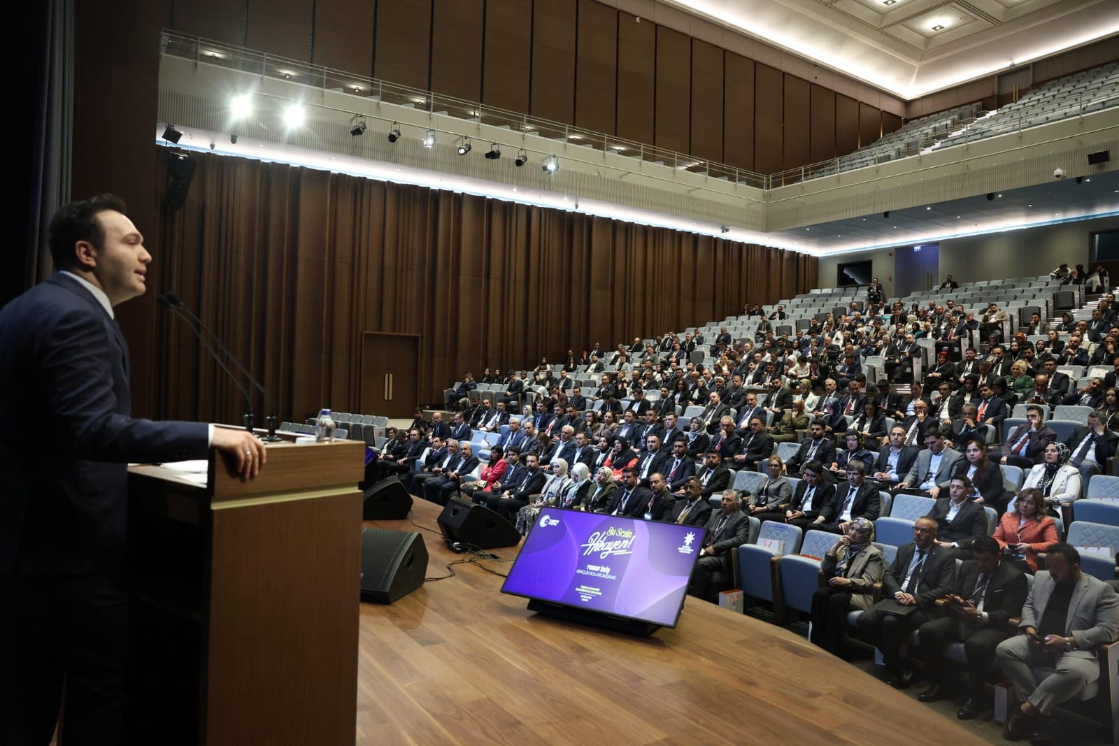 Ak Parti̇ Teşki̇lati, 81 İli̇n Katildiği Hangi̇ Toplantiya Katildi