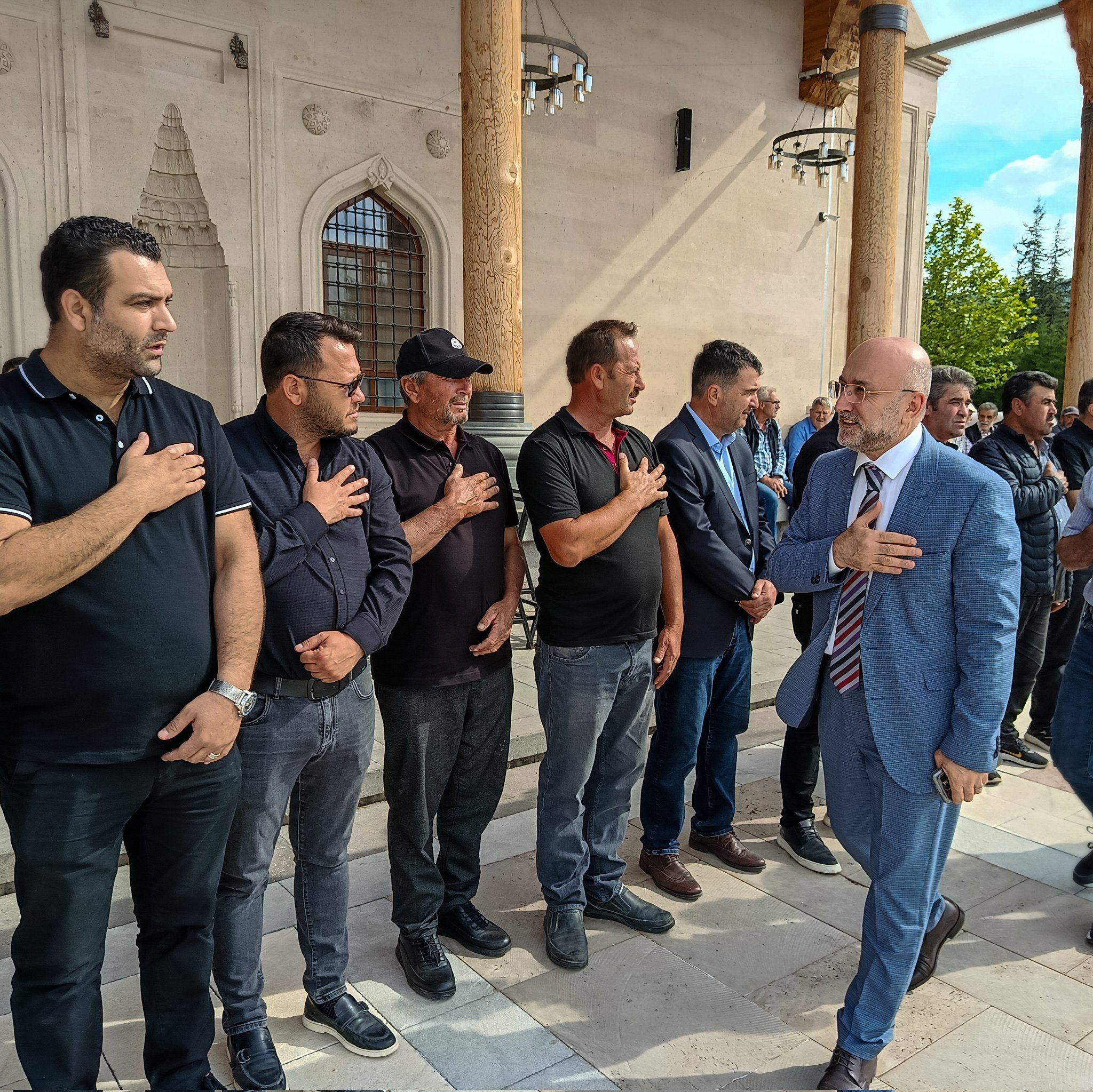 Ak Parti̇ Teşki̇lati, Cenaze Töreni̇ne Katildi