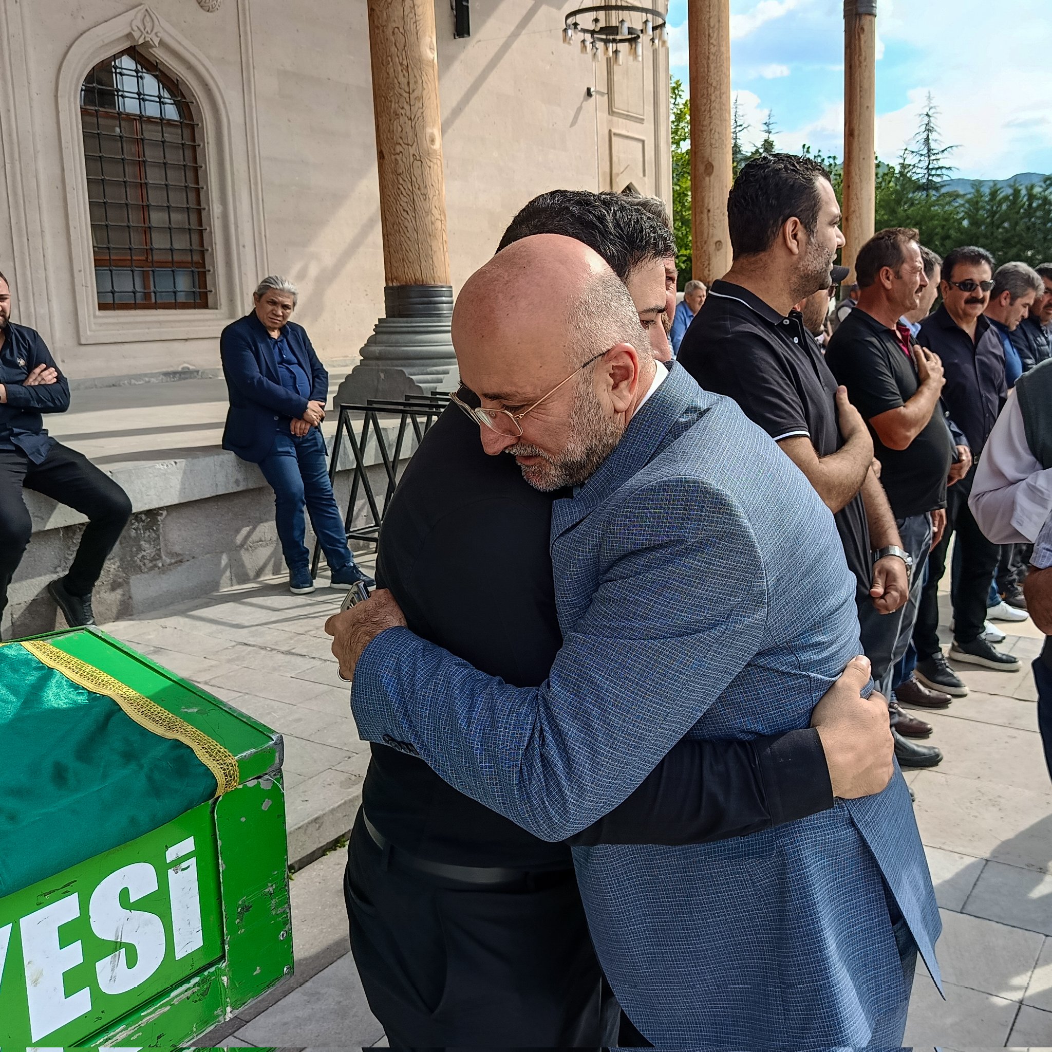 Ak Parti̇ Teşki̇lati, Cenaze Töreni̇ne Katildi1
