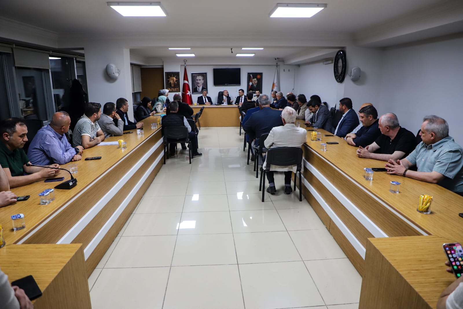 Ak Parti̇ Teşki̇lati Haftalik Olağan Toplantisini Gerçekleşti̇rdi̇3