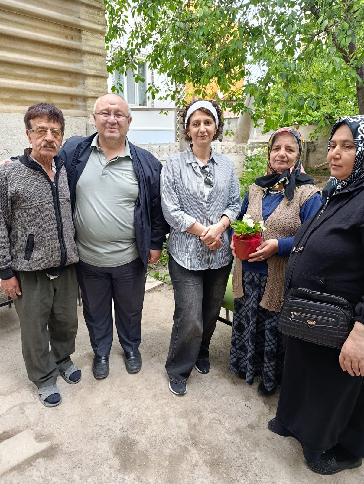 Ak Parti̇ Tüm Kademeleri̇yle Anneleri̇n Yaninda2