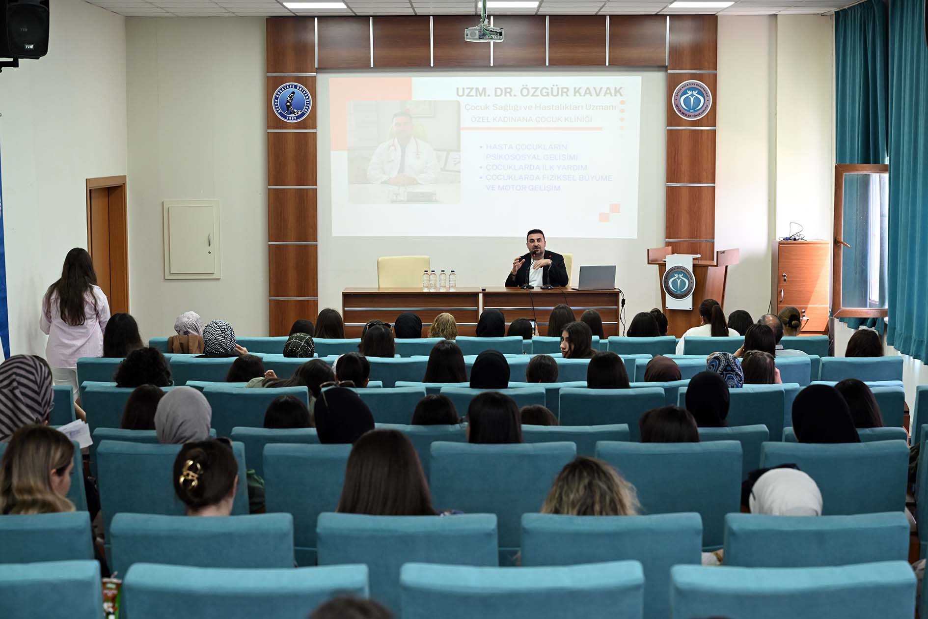 Akü Myo’da Çocuk Sağliği Ve İlk Yardim Semi̇neri̇3