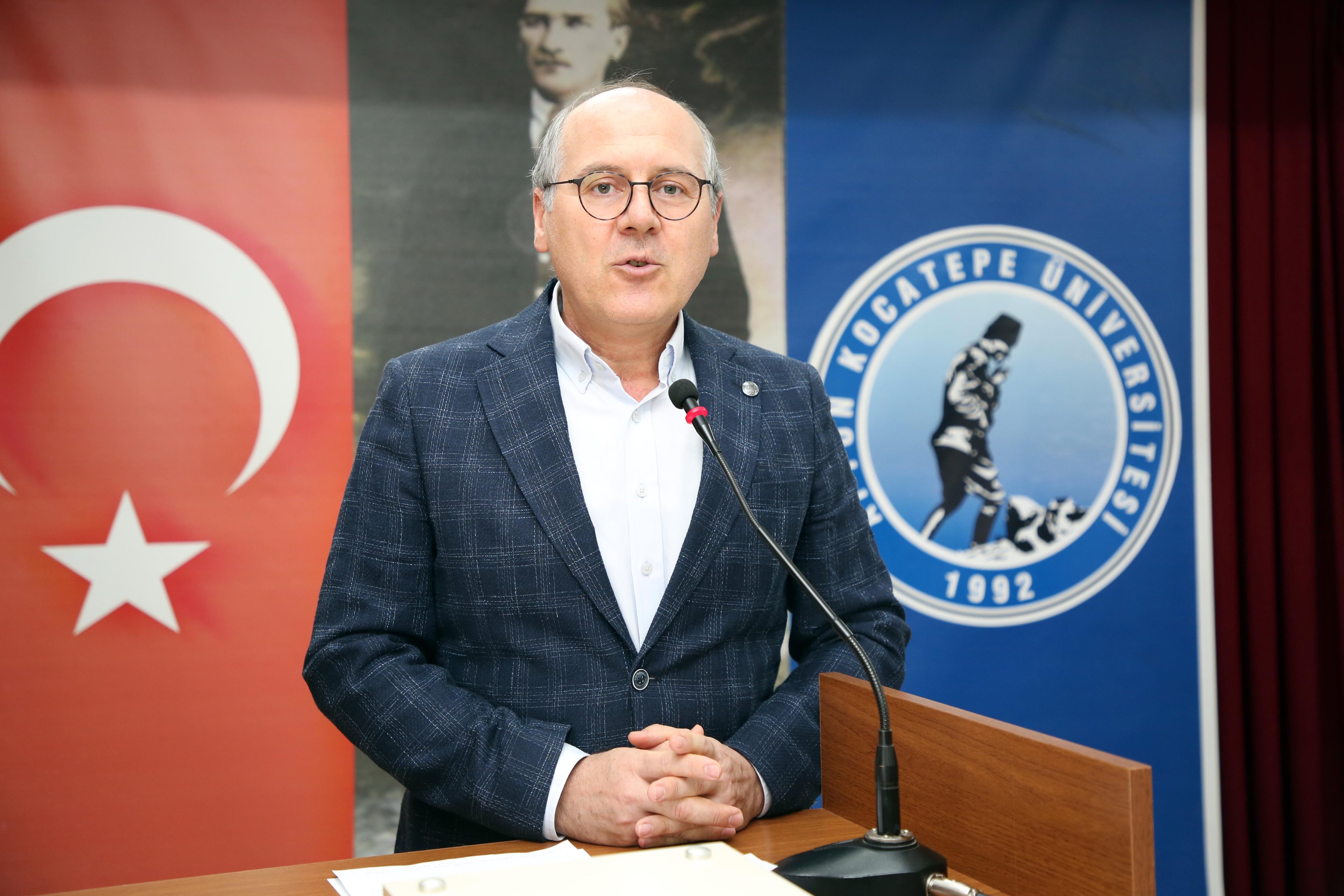 Akü’de Nesneyi̇ Özne Yapmaknesneleri̇n Tari̇hi̇ Çaliştayi Gerçekleşti̇ri̇ldi̇