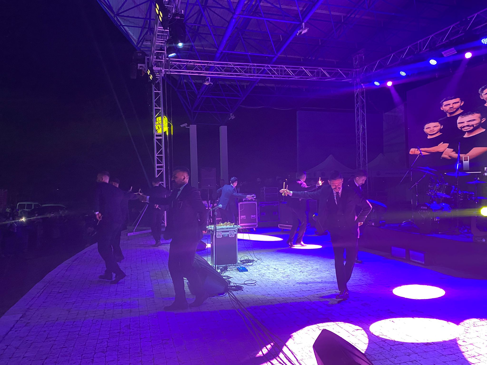 Aküfest 2025’Te İnce Efeler, Gençlere Festival Coşkusunu Yaşattı1