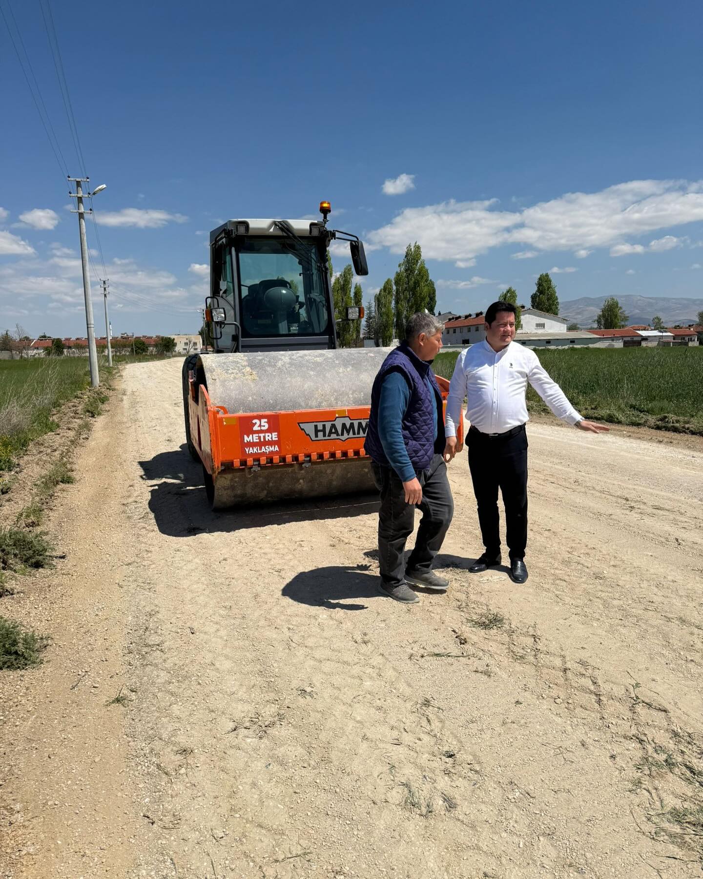 Başkan Aynacı’dan Çiftçilere Yol Düzenleme Desteği1