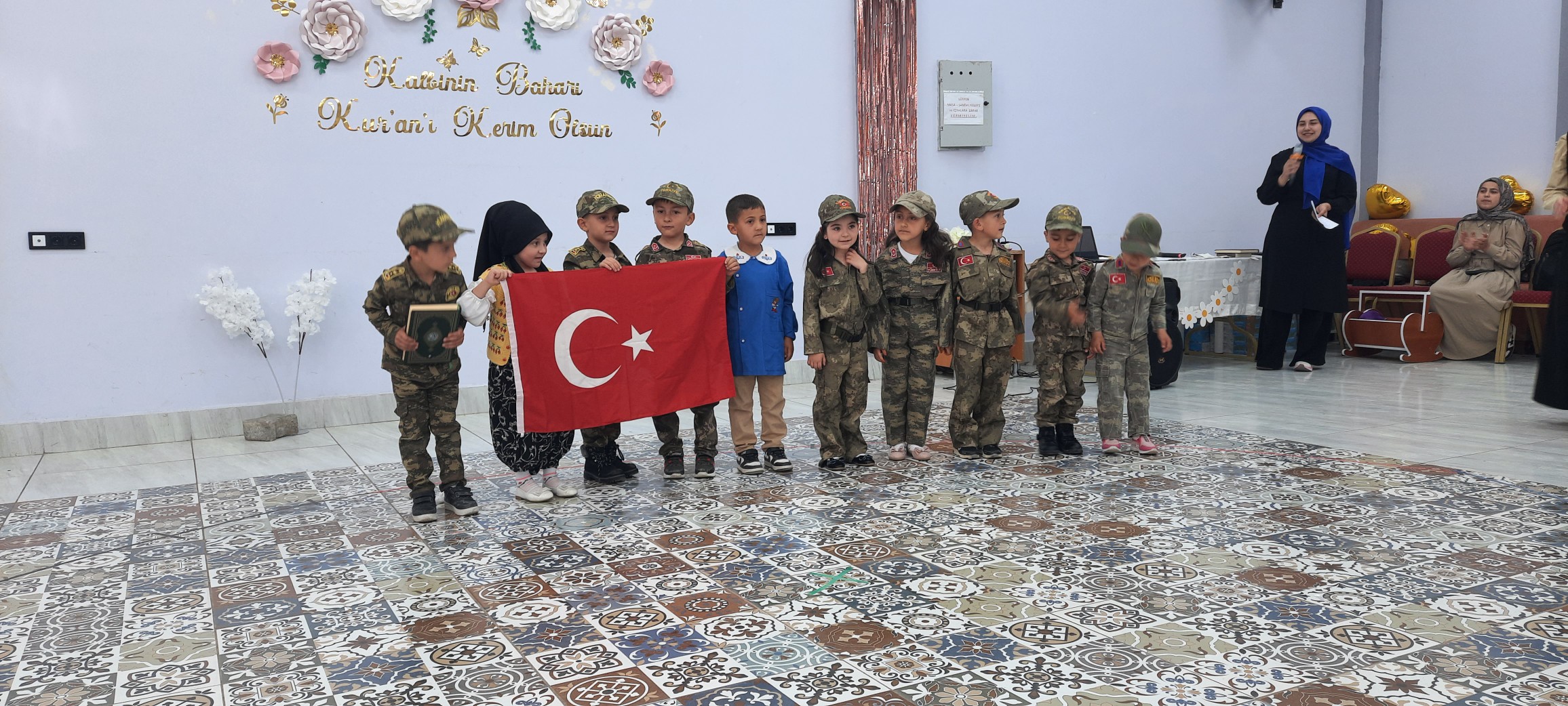 Başkan Çeli̇k’ten Mi̇ni̇klere Sürpri̇z (1)