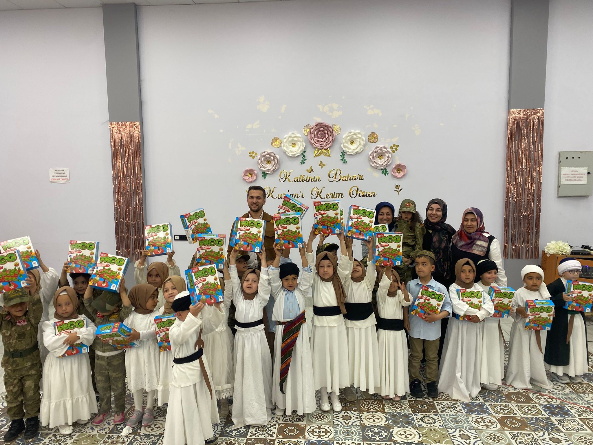 Başkan Çeli̇k’ten Mi̇ni̇klere Sürpri̇z (3)