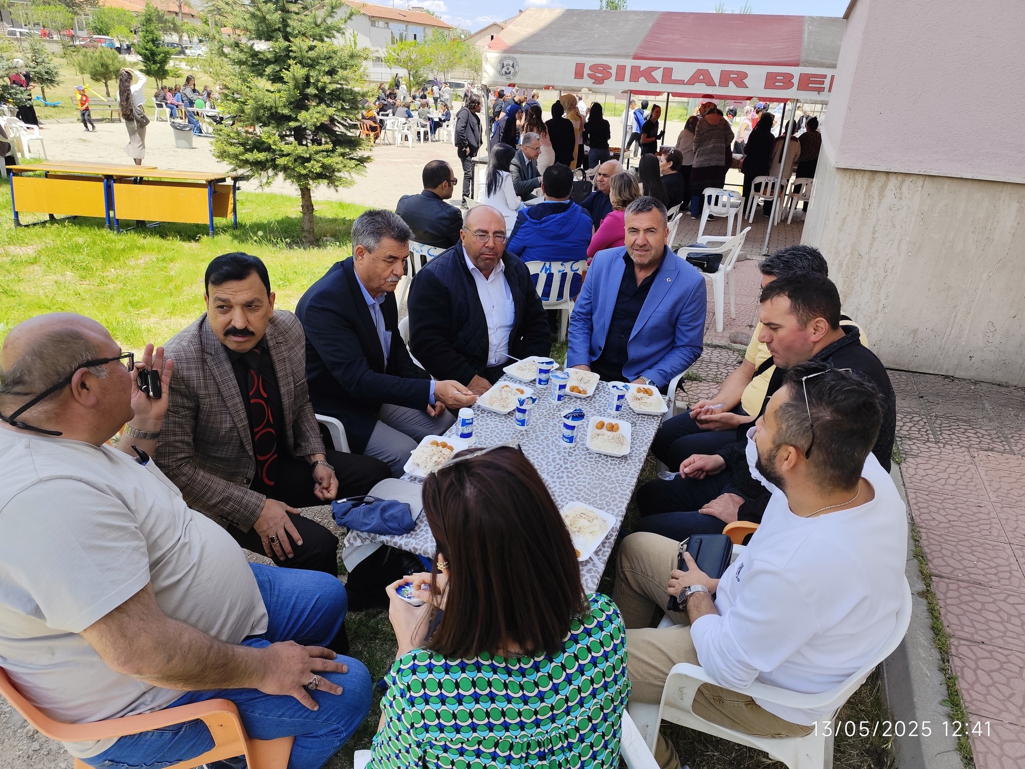 Başkan Düşgün, Bahar Şenli̇ği̇'nde Öğrenci̇lerle Buluştu2