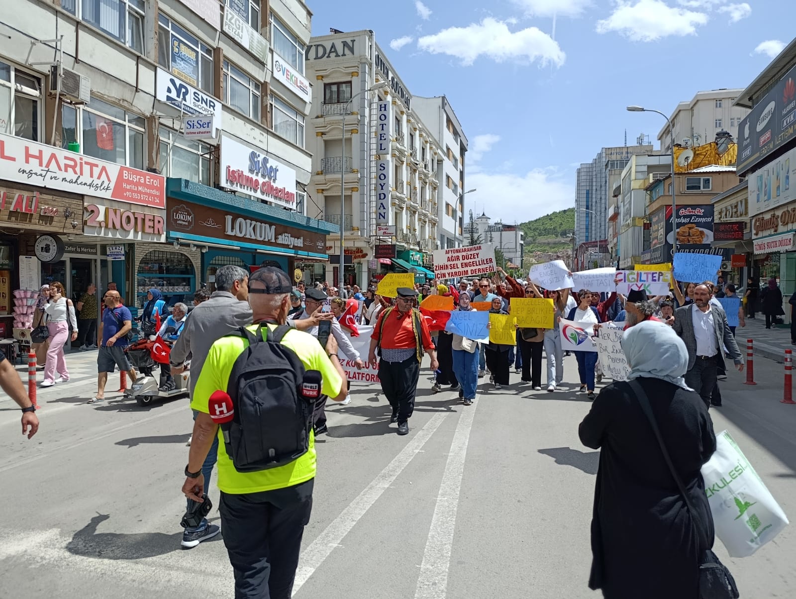 Başkan Misirlioğluönyargilari Kirarak Engelleri̇ Kaldiralim78