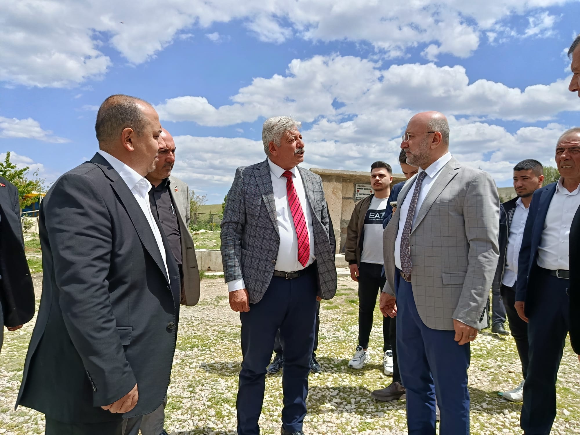 Başkan Şahi̇n, Işiklar’da Tari̇hi̇ İncelemelerde Bulundu8
