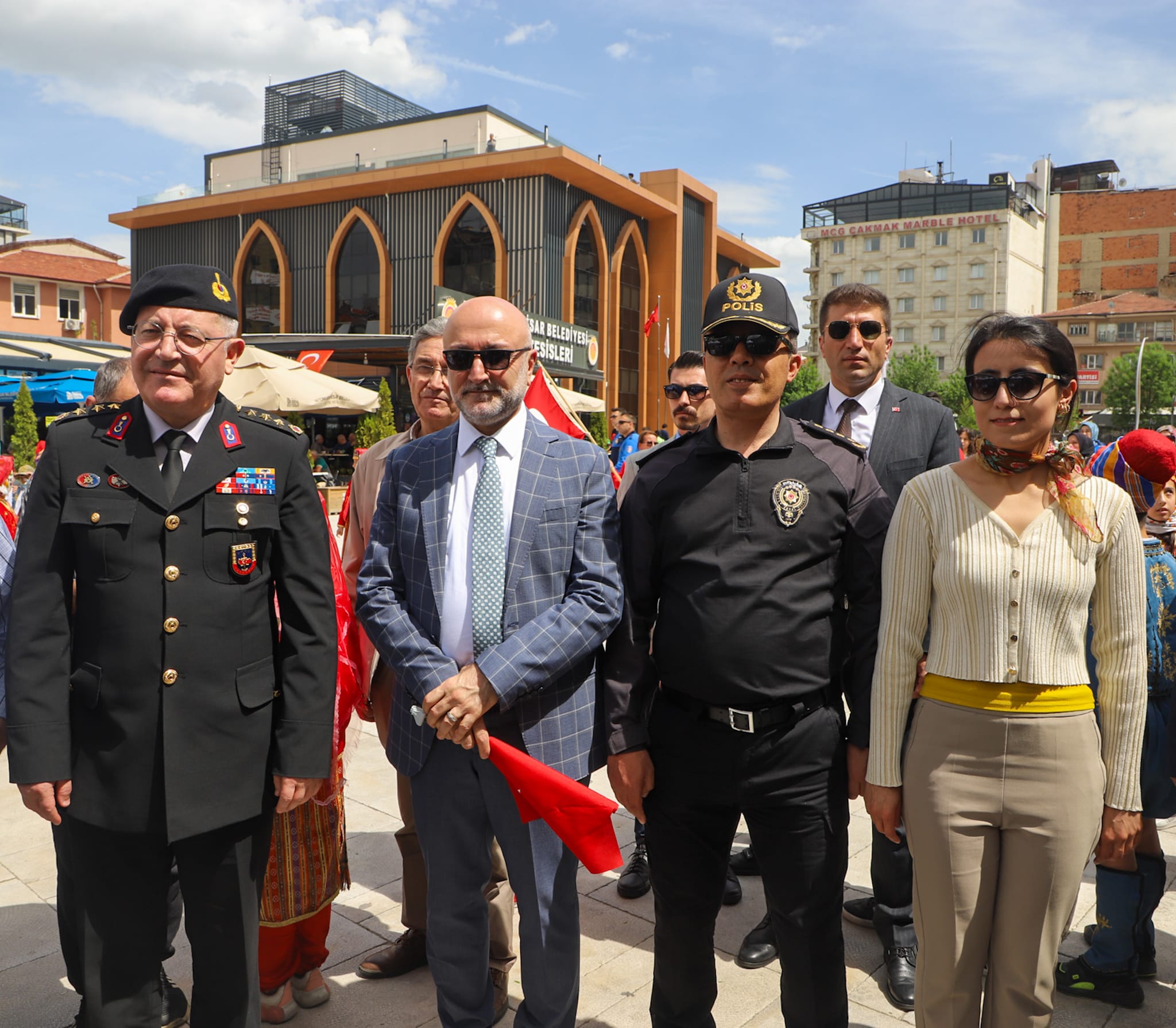 Başkan Şahi̇nbu Yürüyüş Bi̇r Farkindalik Çağrisidir