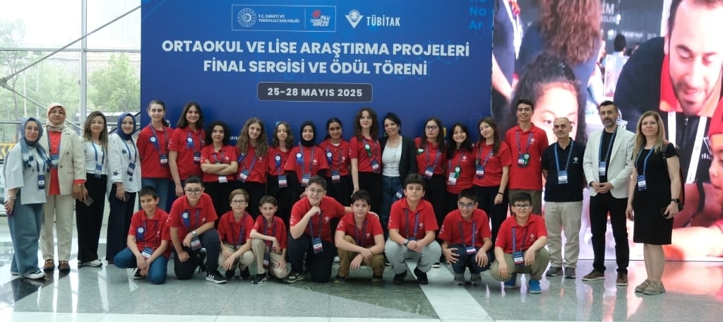 Başkentˈte Dumlupinar Bi̇lsem Rüzgari