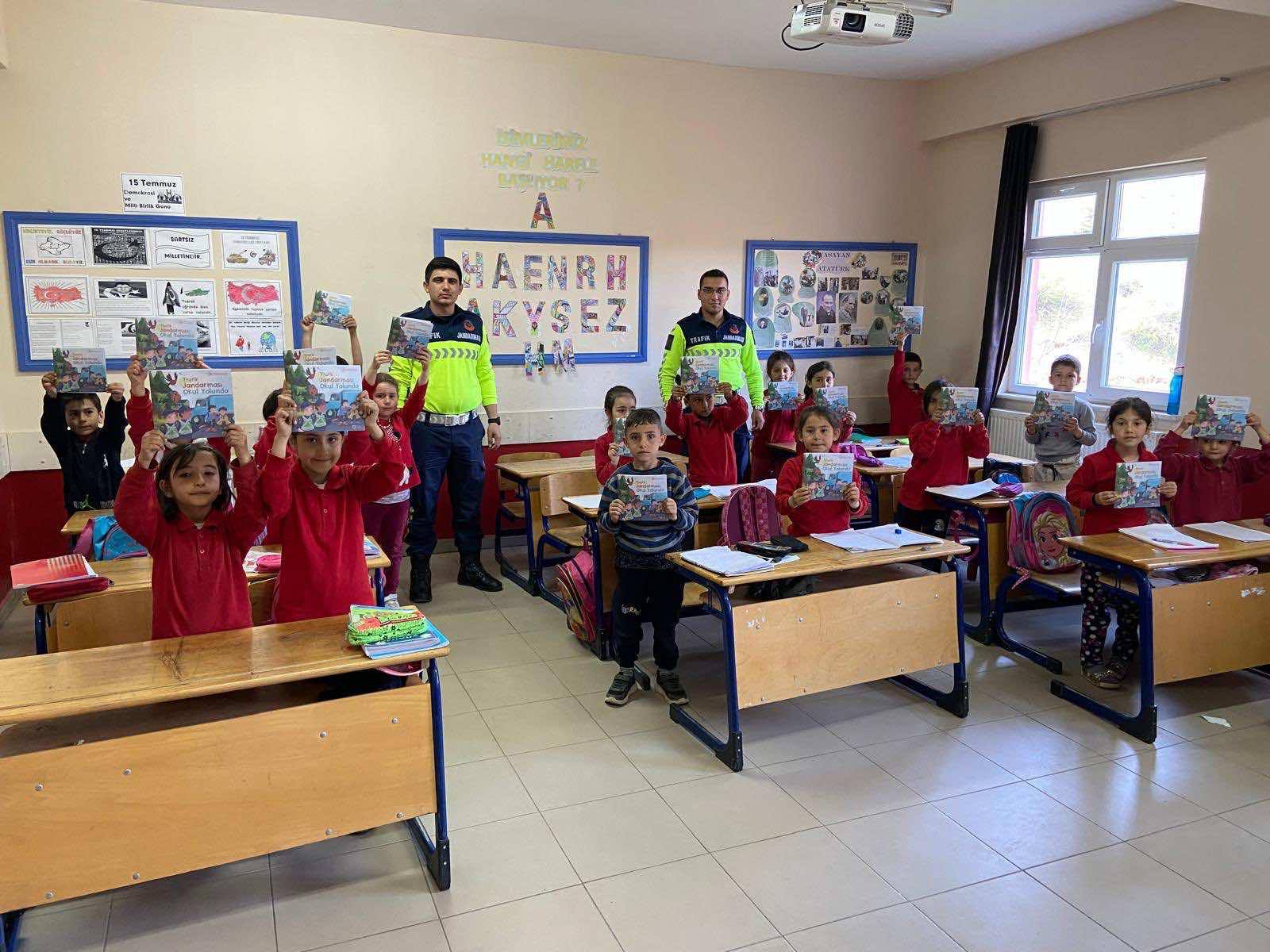 Bayat’ta Ni̇san Ayi Nasil Geçti̇ (6)