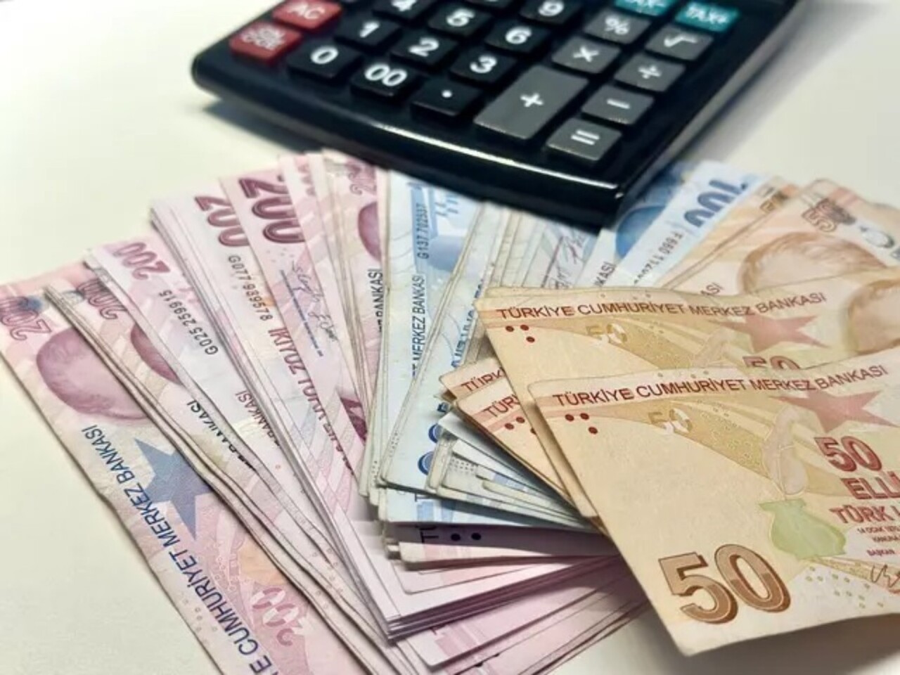Emekliye Mujde Geldi Maaslara 6 Bin Tl Ek Odeme