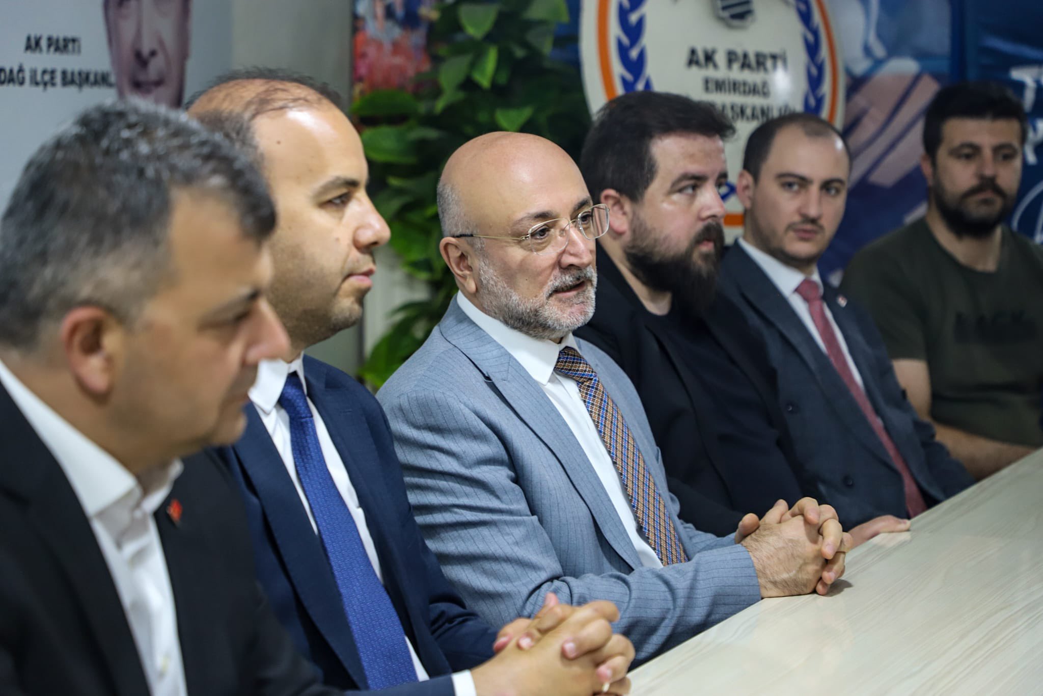 Emi̇rdağ’da Ak Parti̇ Teşki̇lat Toplantisi Düzenlendi̇