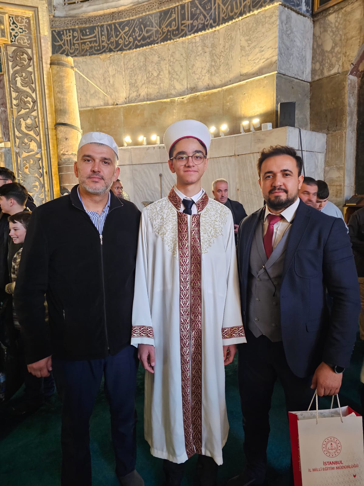 Genç Hati̇pler Yarişmasi’nda Afyonkarahi̇sar Başariya İmza Atti2