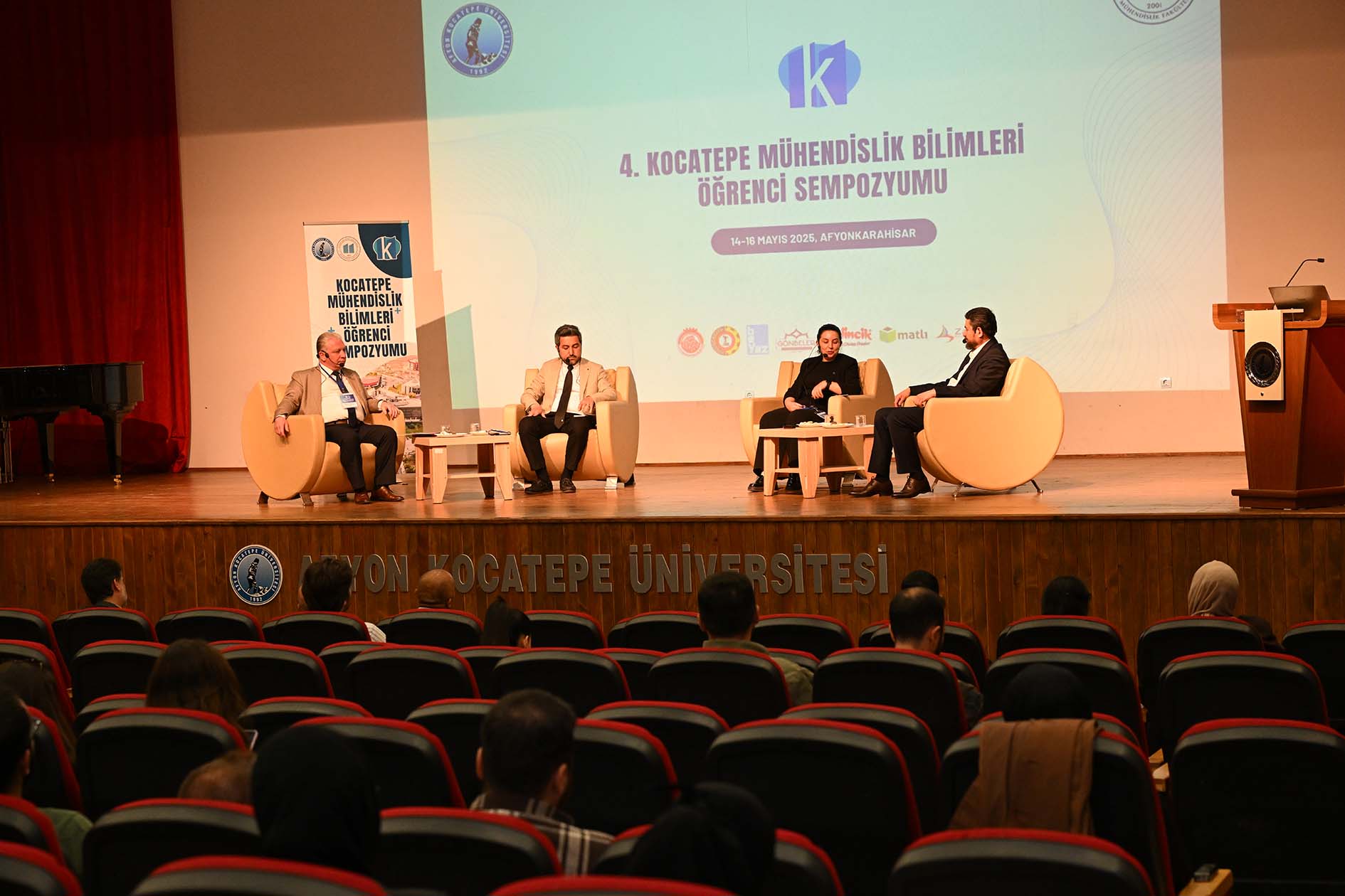 “Gi̇ri̇şi̇mci̇li̇k Ve Kari̇yer Geli̇şi̇mi̇nde Yeni̇ Firsatlar Ve Destekler” Paneli̇ Düzenlendi̇3