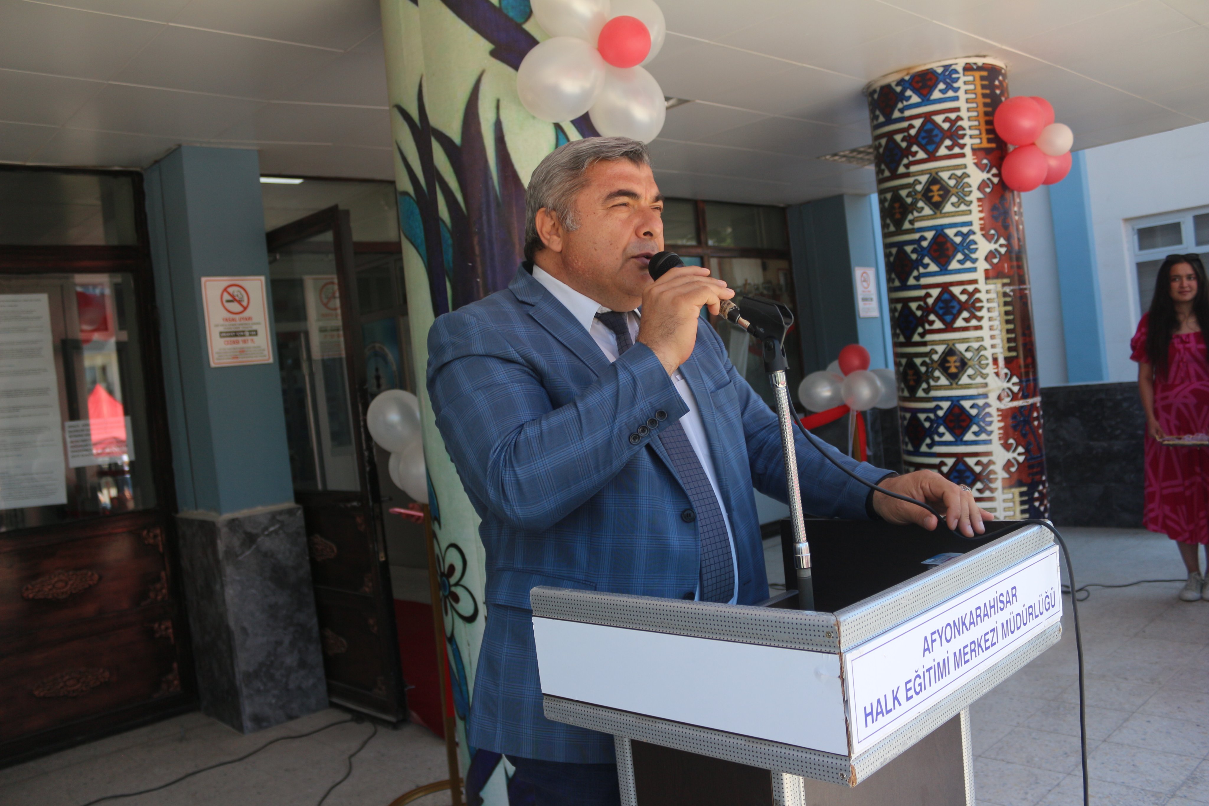 Hayat Boyu Öğrenme Haftasi’nda Görkemli̇ Sergi̇1