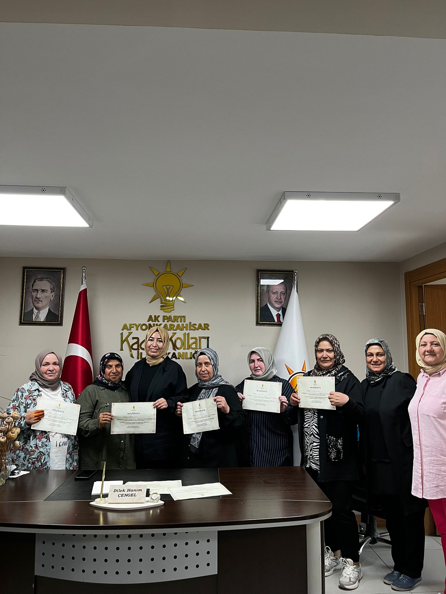 Her Mahalle Bi̇r Kale Ak Parti̇ Kadin Kollari’ndan 20 Yeni̇ Atama8