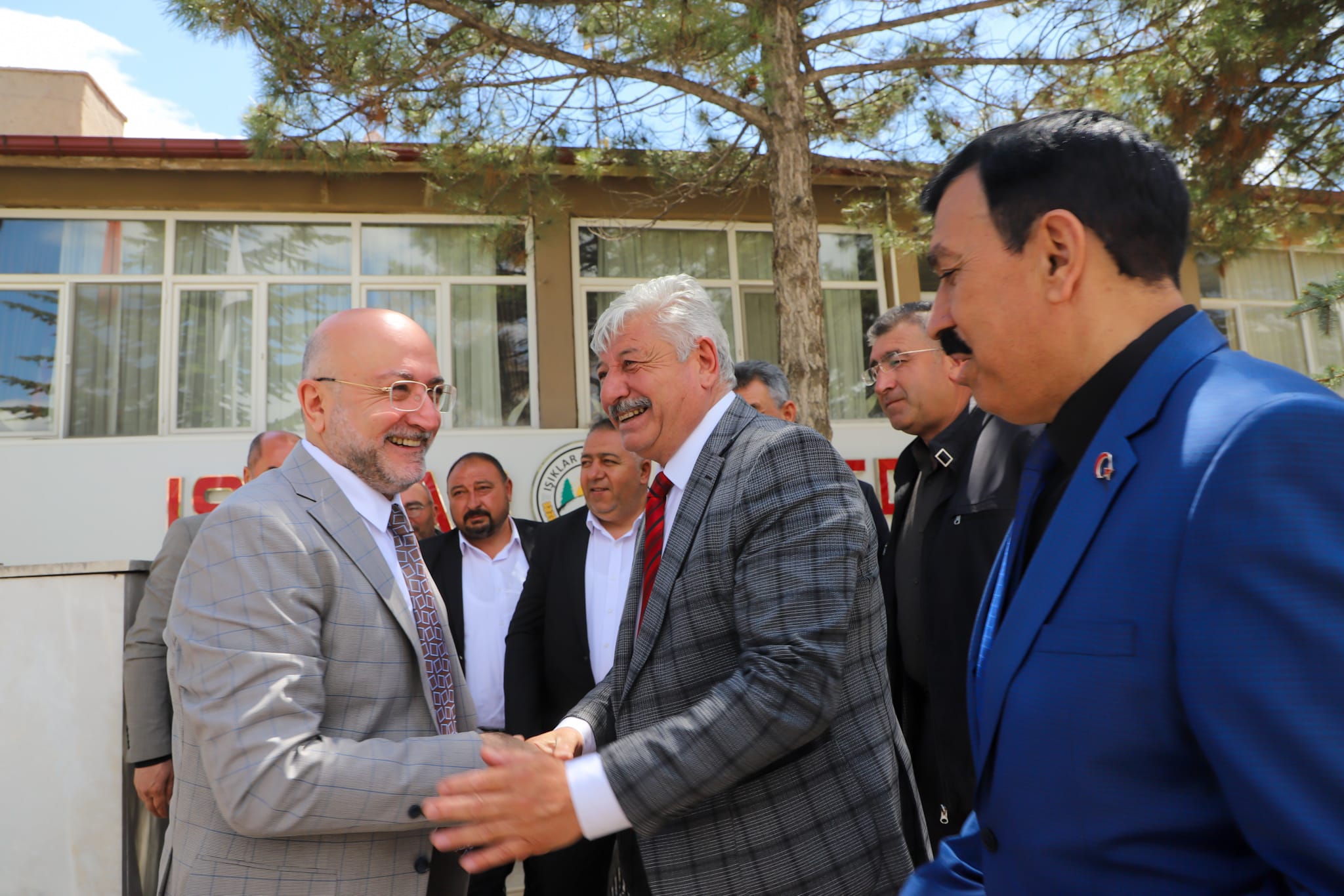 Işiklar’da Ak Parti̇ İsti̇şareleri̇
