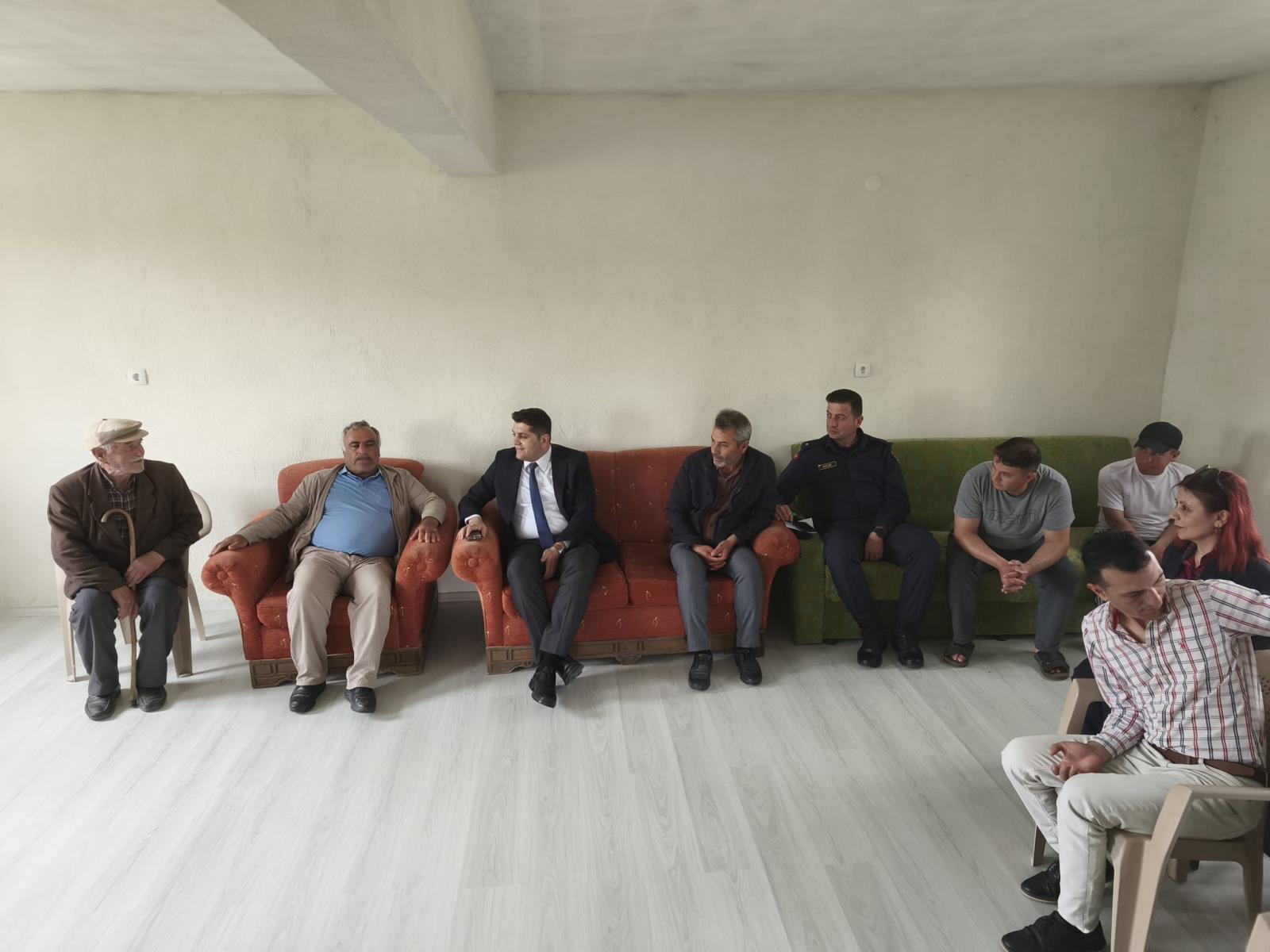 Kaymakam Çeli̇k, Vatandaşlarin Talepleri̇ni̇ Di̇nledi̇2