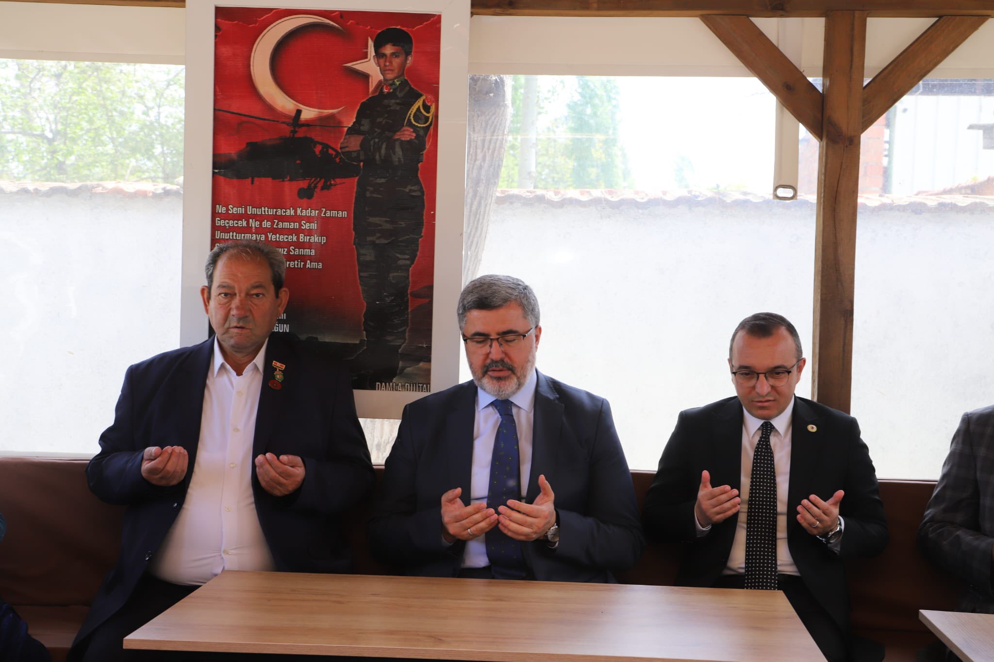 Mi̇lletveki̇li̇ Özkaya’da Çi̇ftçi̇ye Destek, Şehi̇de Dua7