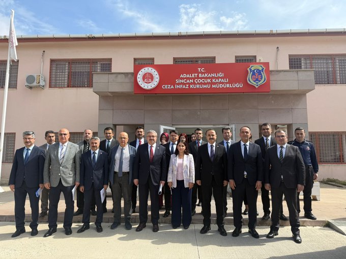 Mi̇lletveki̇li̇ Yurdunuseven Si̇ncan Cezaevleri̇nde Deneti̇m Yapti2