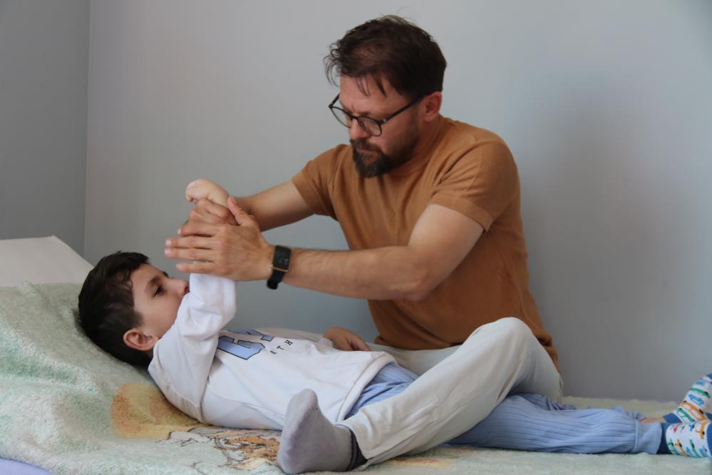Mi̇lyonda Bi̇r Görülen Hastalik Çocuğun Hayatini Karartti89
