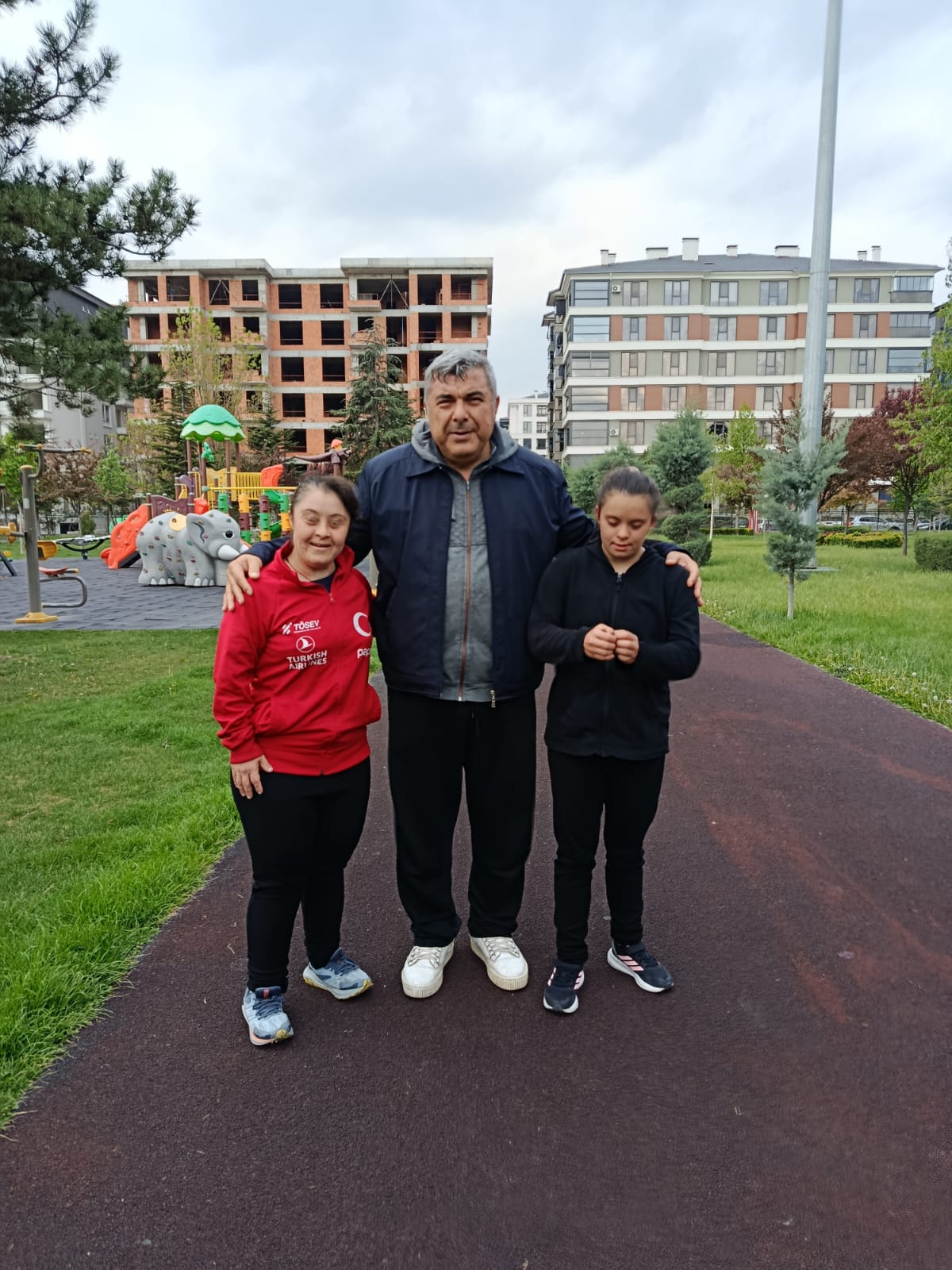 Müdür Sünnetci̇, Şampi̇yon Sporcularla Neden Buluştu1