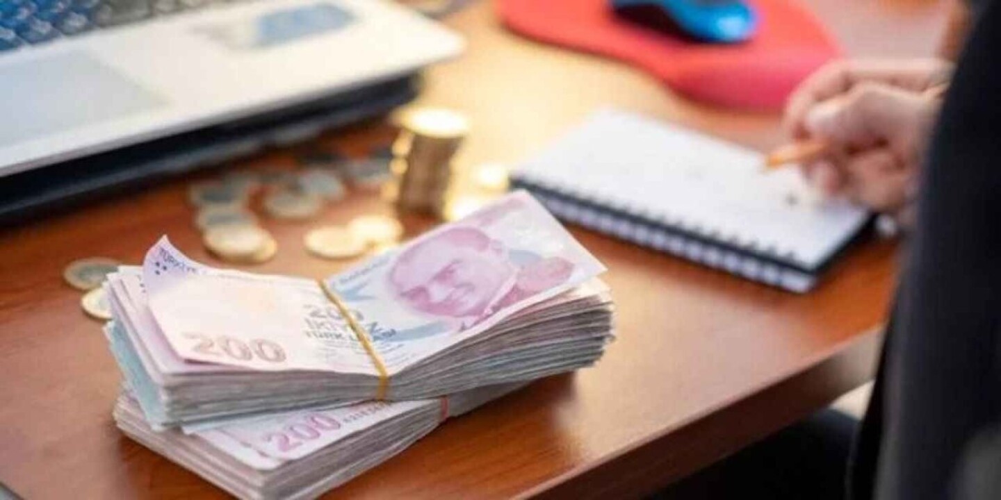 Musterisi Olana Buyuk Jest O Bankadan Trink 50 000 Tl Odeniyor