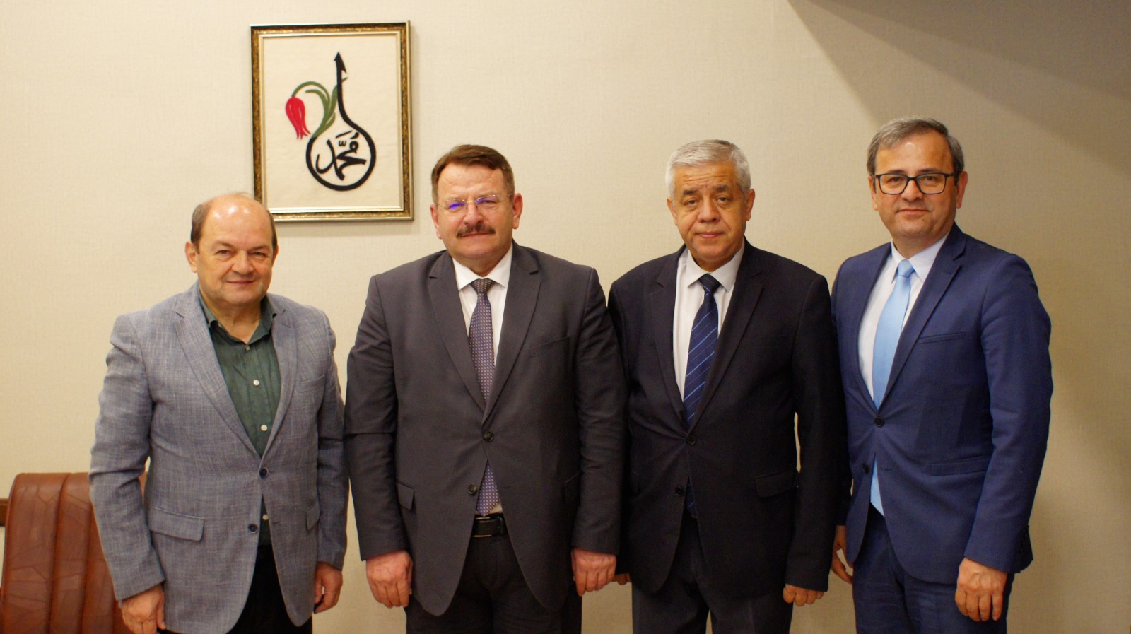 Odak ‘A İki̇ Plaket Bi̇rden 1