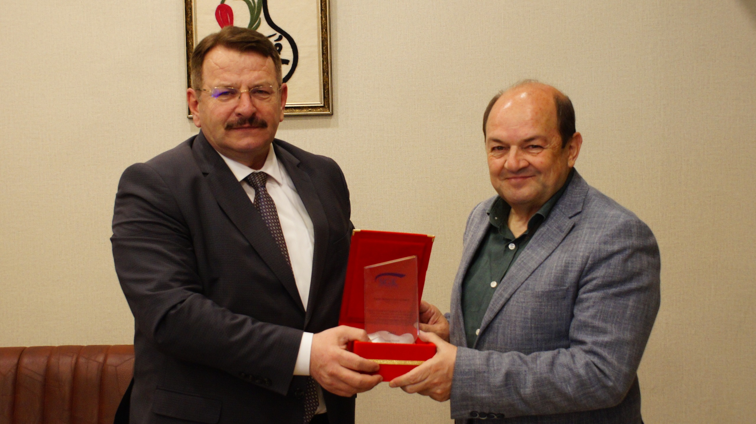 Odak ‘A Iki Plaket Birden 2