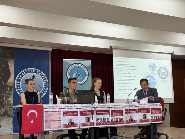 Öğrenci̇ Gözüyle Akü Ki̇mya Söyleşi̇si̇ Düzenlendi̇1