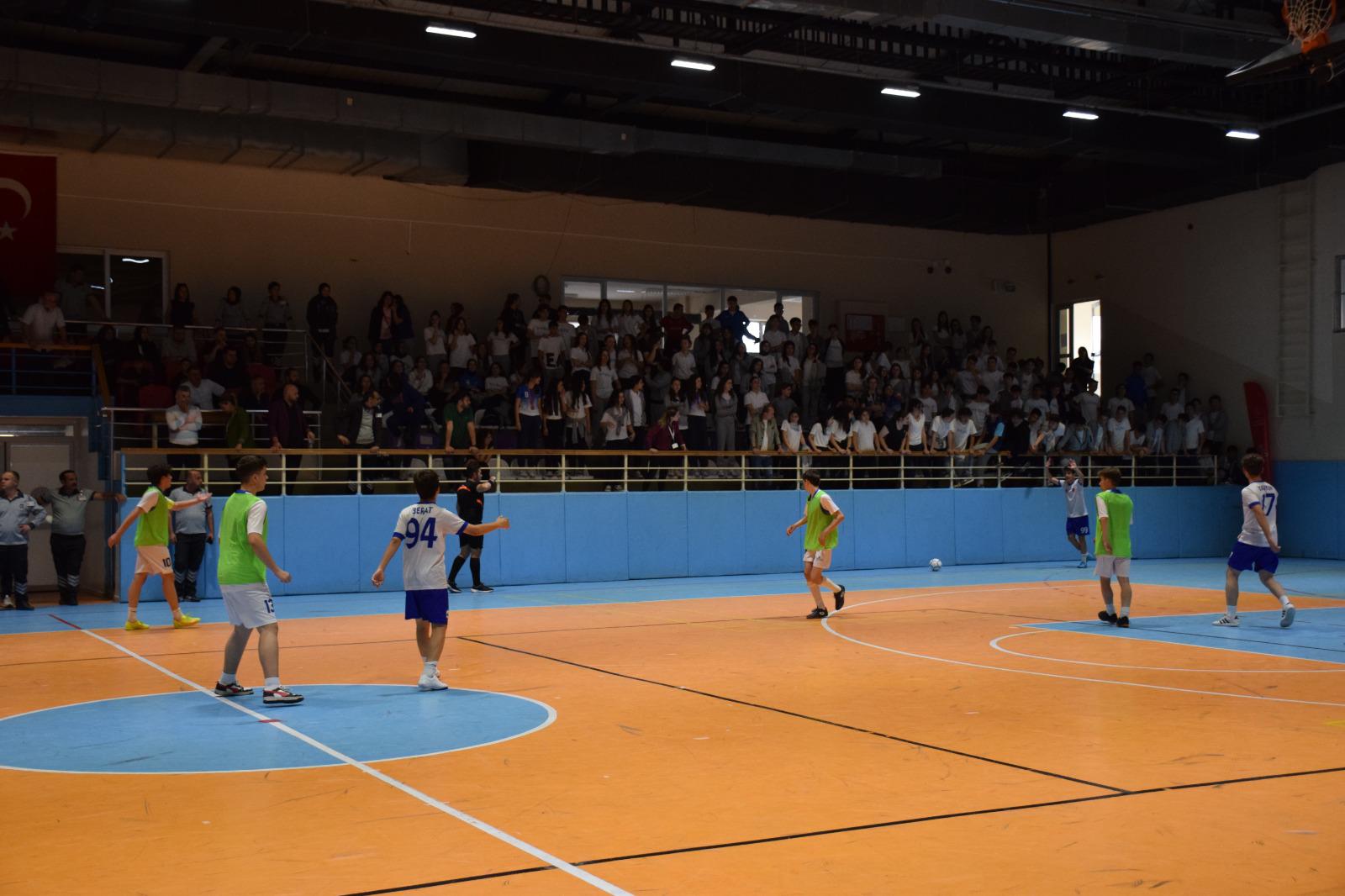 Okul Sporlari 2. Küme Futsal Müsabakalari Tamamlandi,