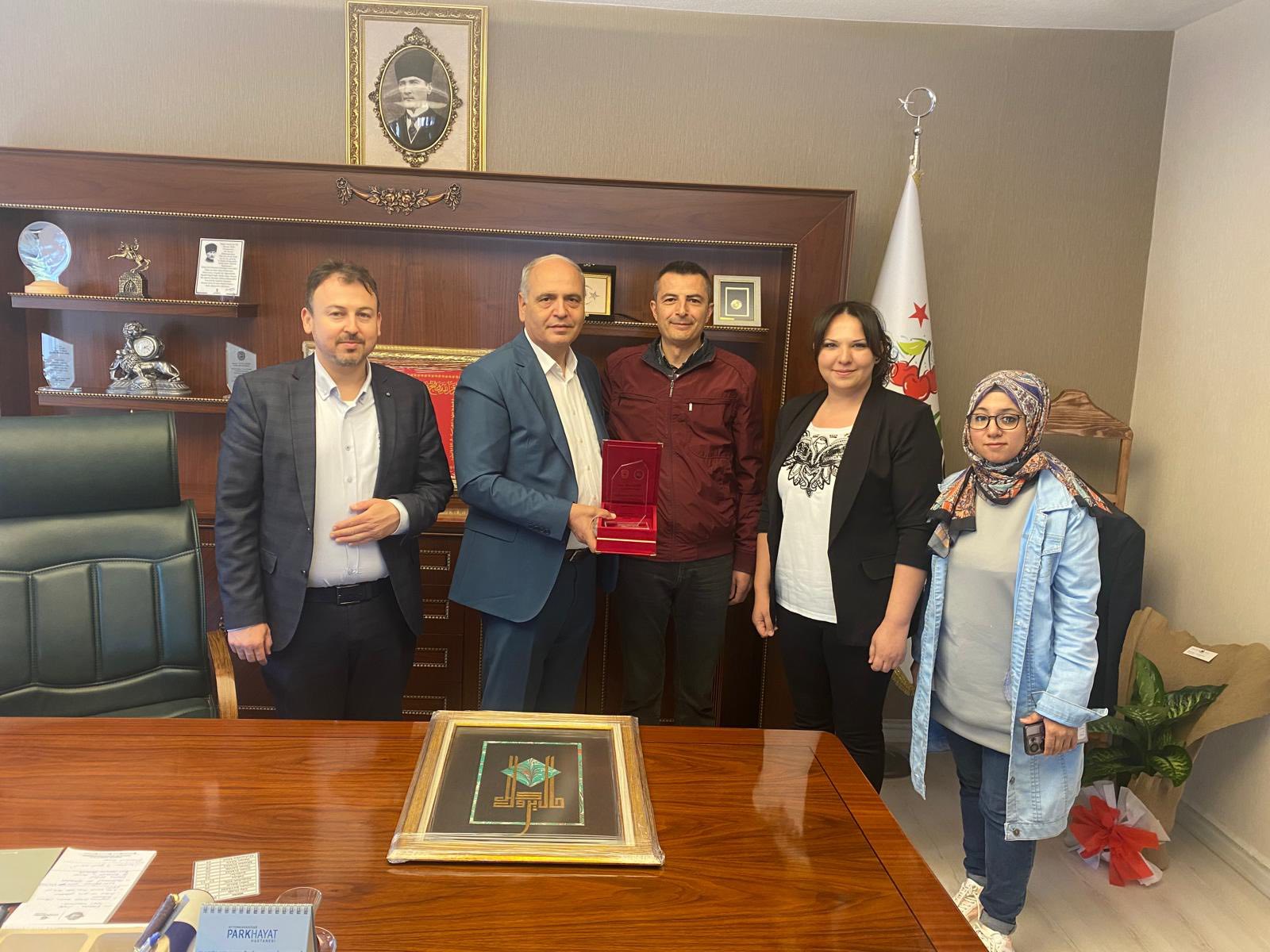 Okul Yöneti̇ci̇leri̇ Başkan Şahi̇n’i̇ Neden Zi̇yaret Etti̇ (1)