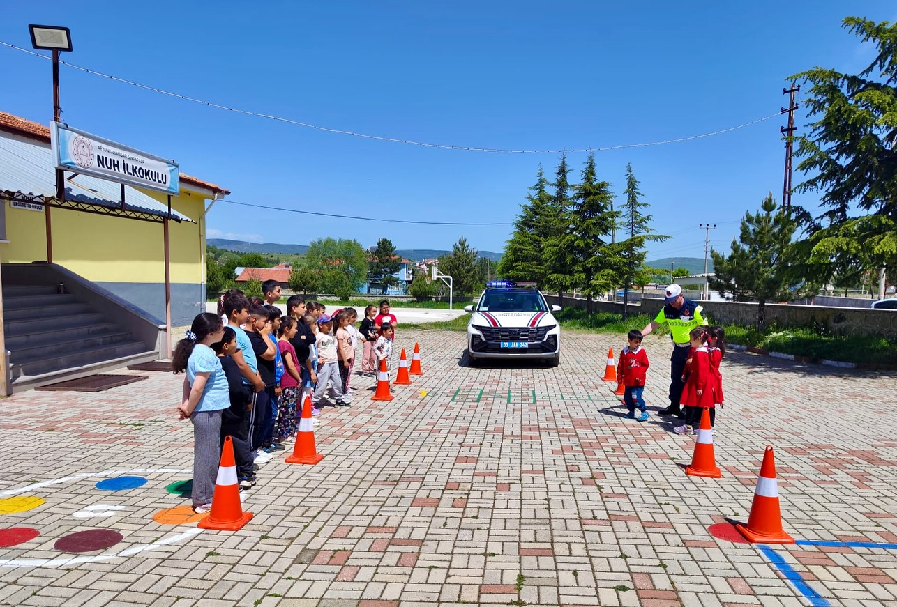 Si̇nanpaşa’da Öğrenci̇lere Ne Eği̇ti̇mi̇ Veri̇ldi̇,