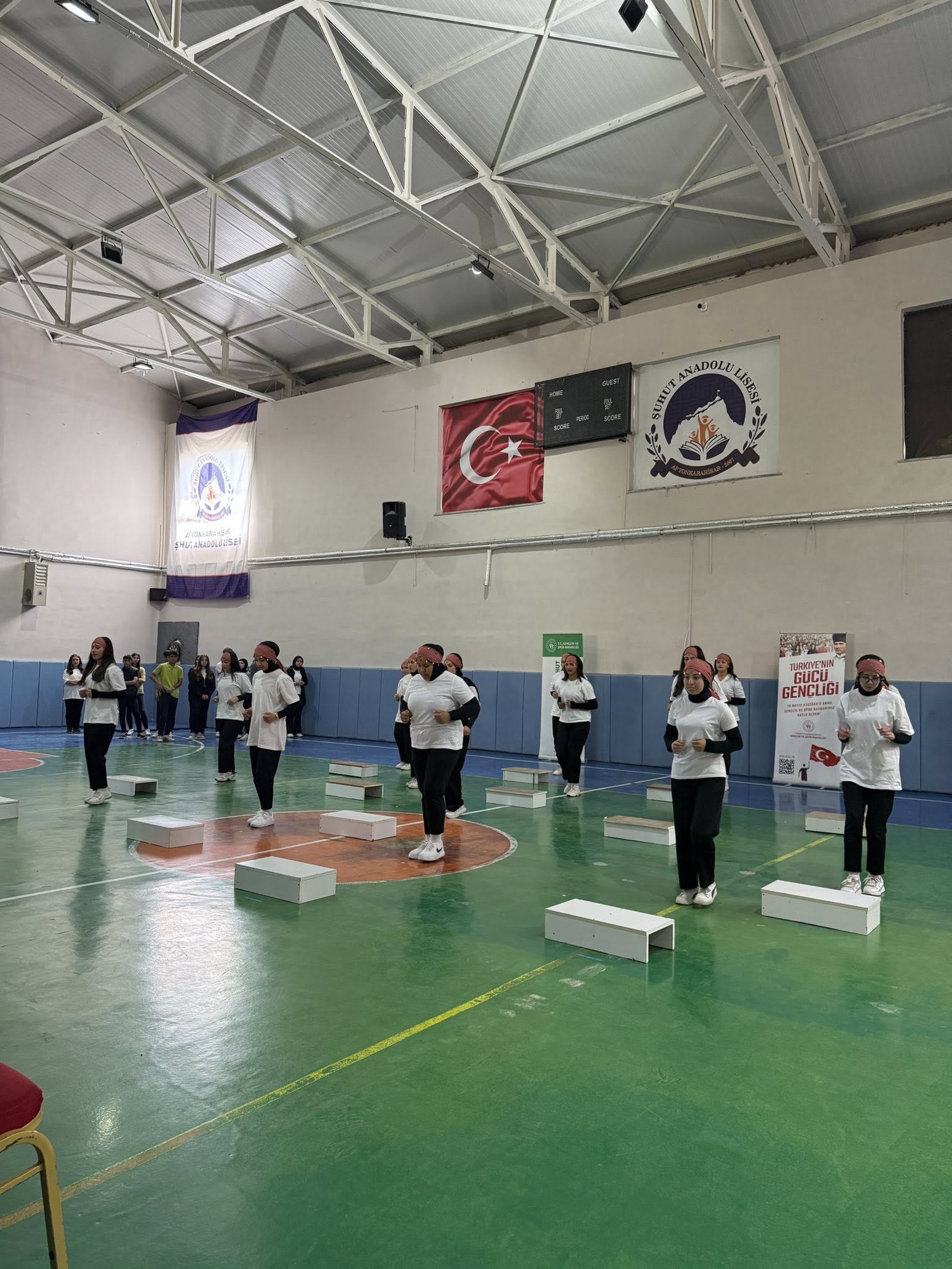 Şuhut’ta 19 Mayis Coşkusu Gençlerle Buluştu!4