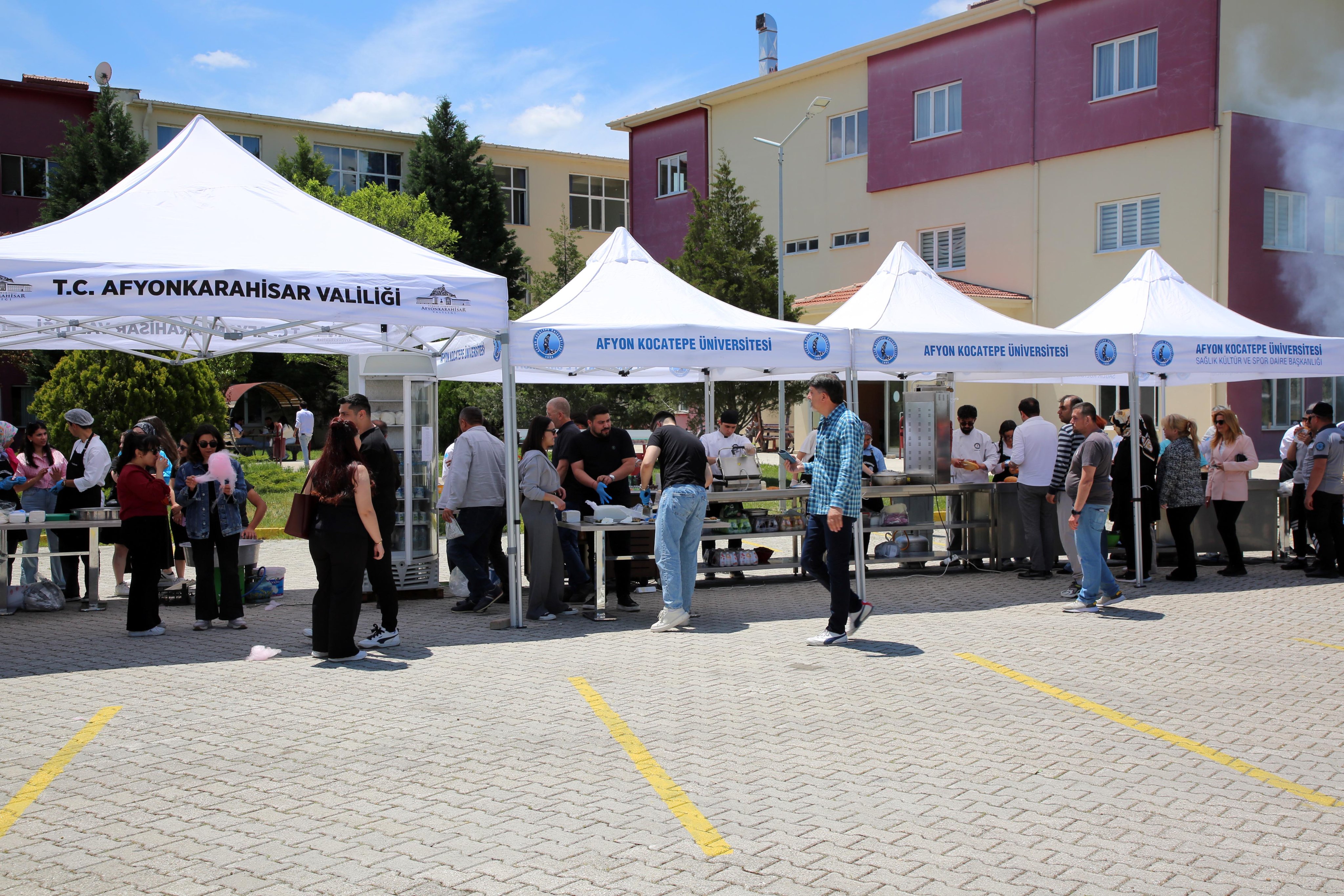 Turi̇zm Fakültesi̇nde Türk Mutfaği Sokak Lezzetleri̇ Festi̇vali̇ Düzenlendi̇0