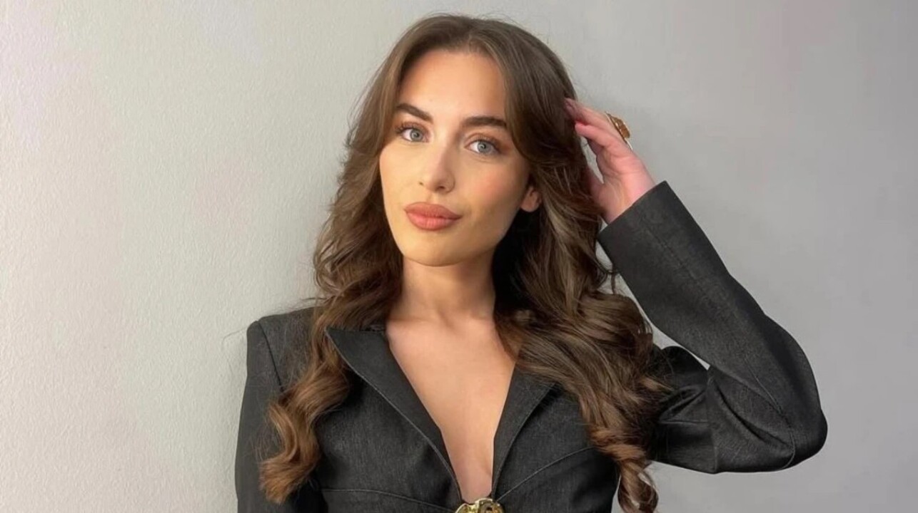 Uzak Sehir Ipek Kimdir Cagla Simsek Hakkinda Detayli Bilgiler 30703