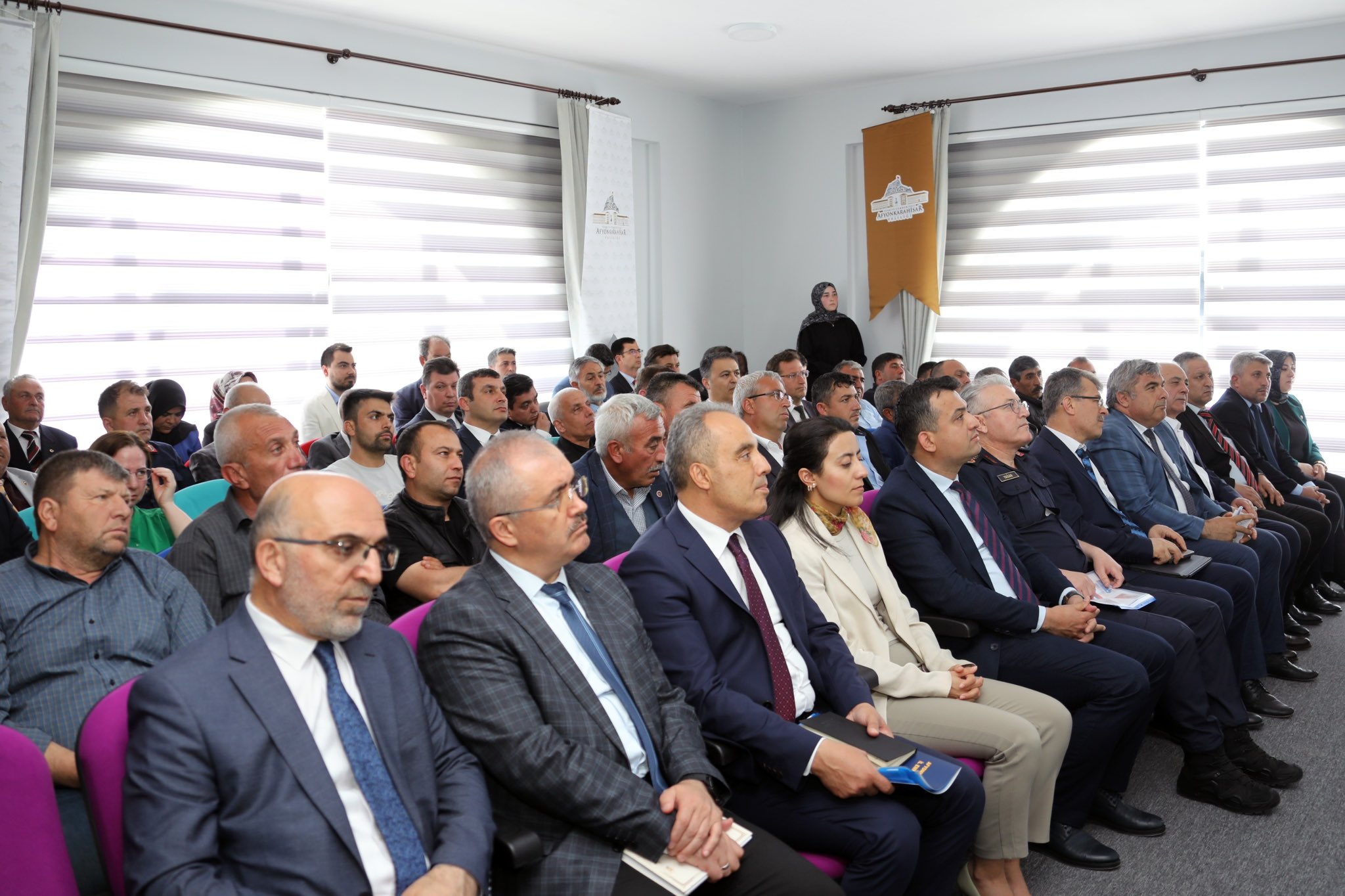 Vali̇ Yi̇ği̇tbaşi Çobanlar’da Muhtarlarla Ne Görüşt
