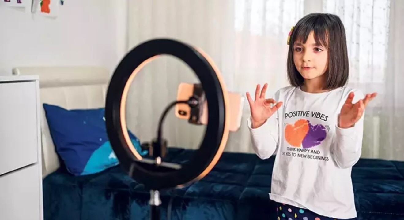 18 Yas Altina Sok Meclisten Gecti Sosyal Medyada 18 Yas Alti Donemi Kapaniyor